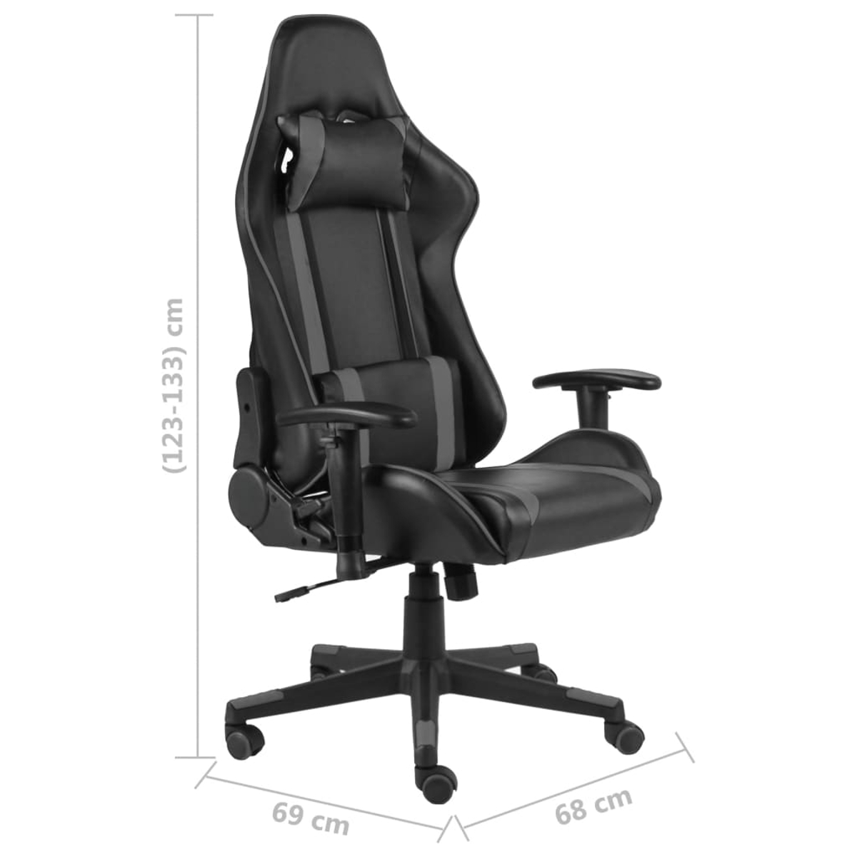 Sedia da gaming nera e grigia. Ha poggiatesta, supporto lombare, braccioli e base a cinque ruote. Le dimensioni sono indicate.