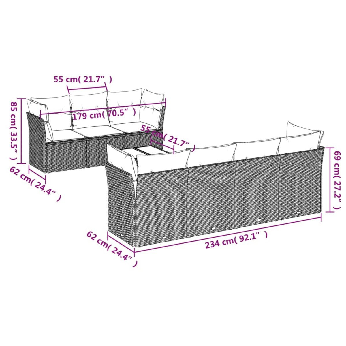 Due divani in rattan con etichette delle dimensioni. Uno è lungo 179 cm, l'altro 234 cm. Entrambi hanno cuscini bianchi.