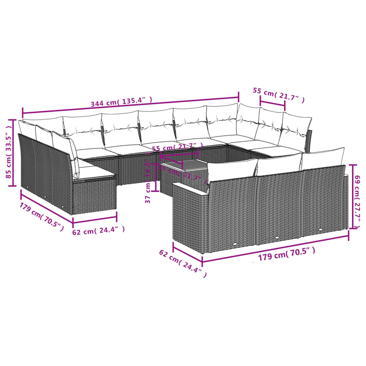 Graues Outdoor-Ecksofa-Set mit weißen Kissen, Abmessungen beschriftet. Inklusive Tisch, Anordnung ist U-förmig.