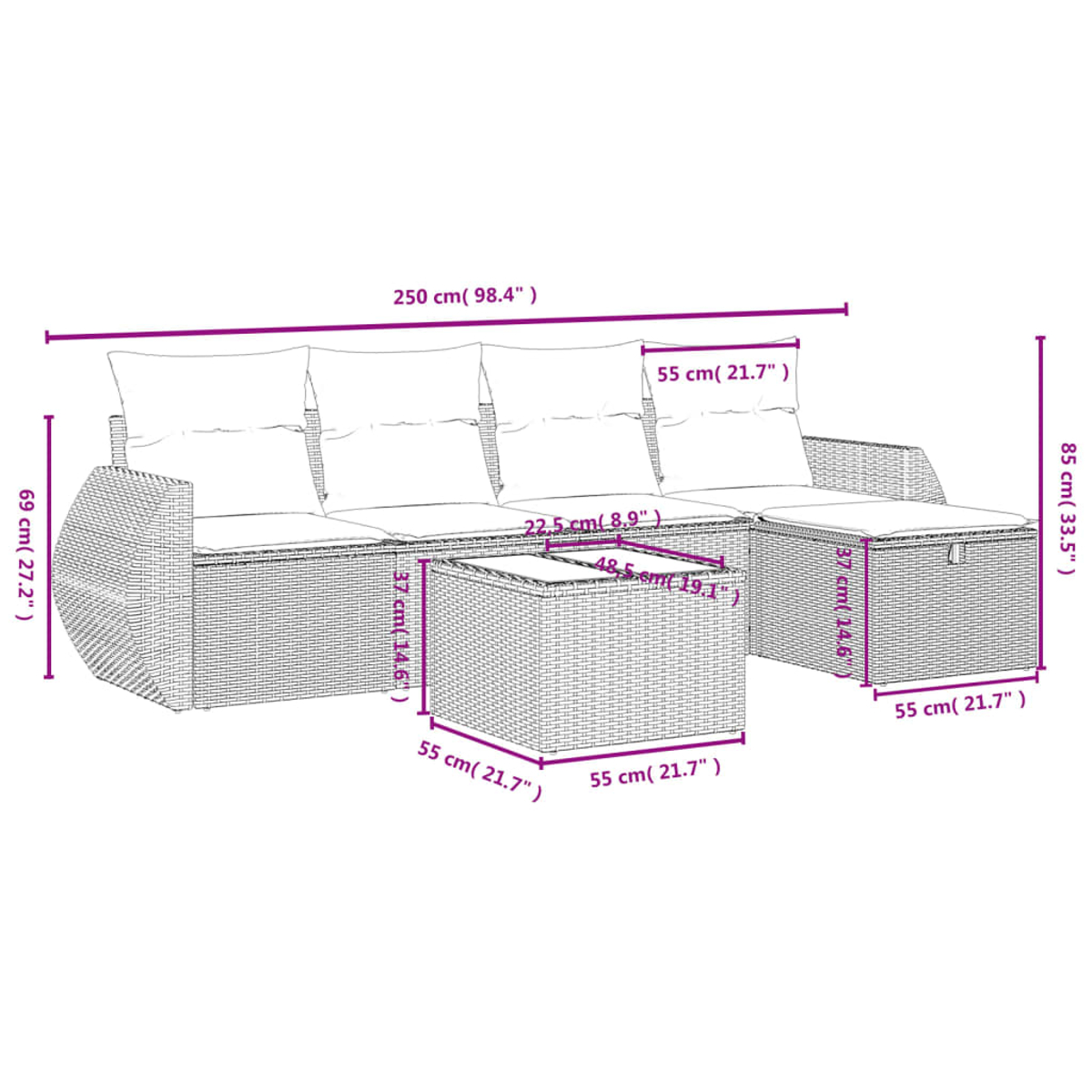 Ein geflochtenes Outdoor-Sofaset mit Maßangaben. Enthält ein Dreisitzer-Sofa, eine Ottomane und einen kleinen quadratischen Couchtisch.