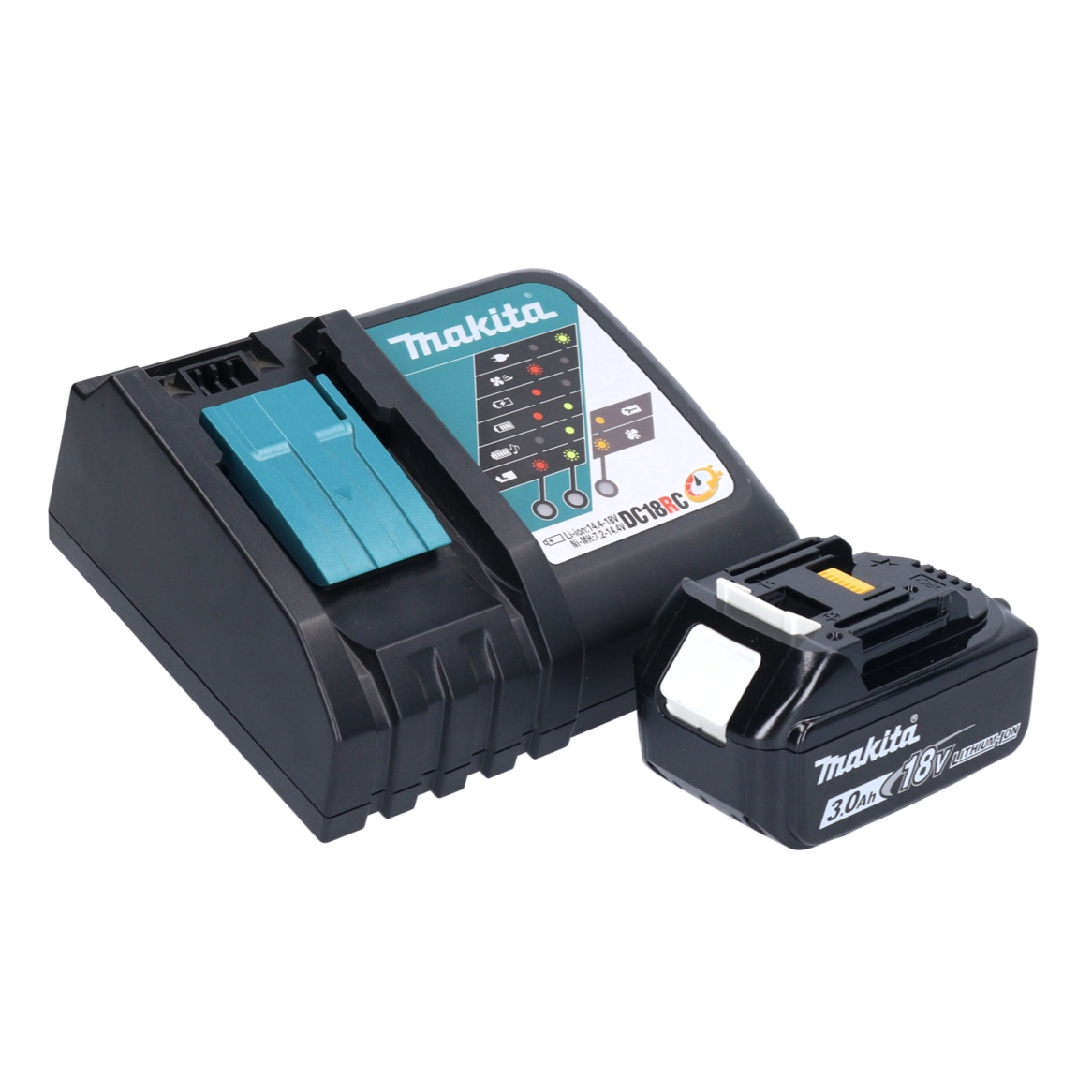Ein Makita-Batterieladegerät und ein Akku liegen auf einer weißen Oberfläche. Das Ladegerät ist schwarz mit einem tealfarbenen Akzent, der Akku ist schwarz.