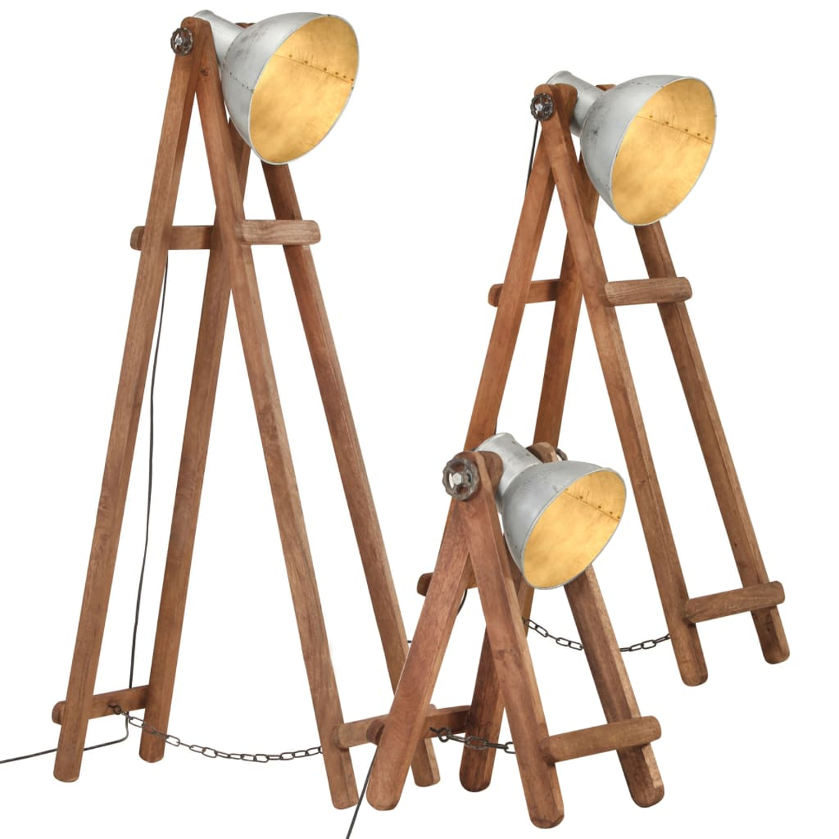 Drei Holzstativlampen mit silbernen Schirmen und goldenen Innenräumen stehen vor weißem Hintergrund.