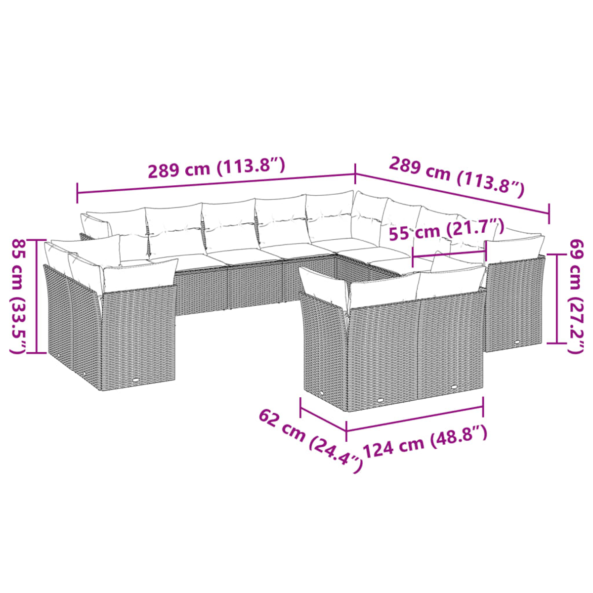Un grande divano modulare in rattan con dimensioni etichettate. Presenta più sezioni, cuscini e misure in cm e pollici.