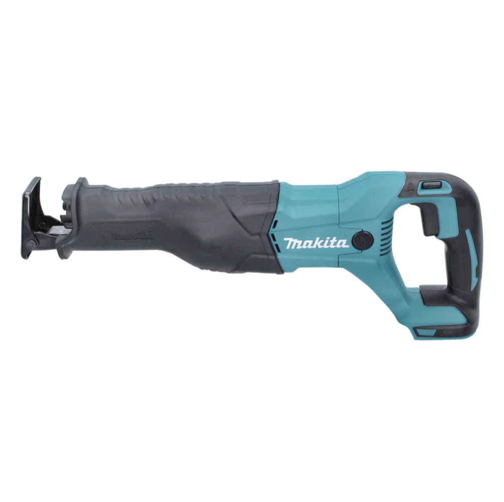 Eine Makita-Säbelsäge. Das Werkzeug ist türkis und schwarz. Es liegt horizontal auf weißem Hintergrund.