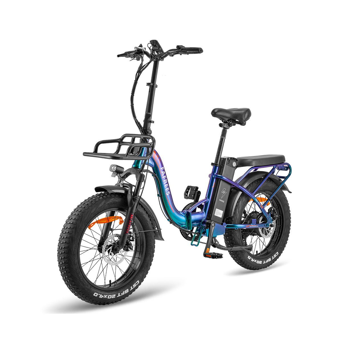 Rower elektryczny z czarną ramą, dużymi oponami i koszem. Ma kolorową ramę, czarne siedzenie i akumulator.