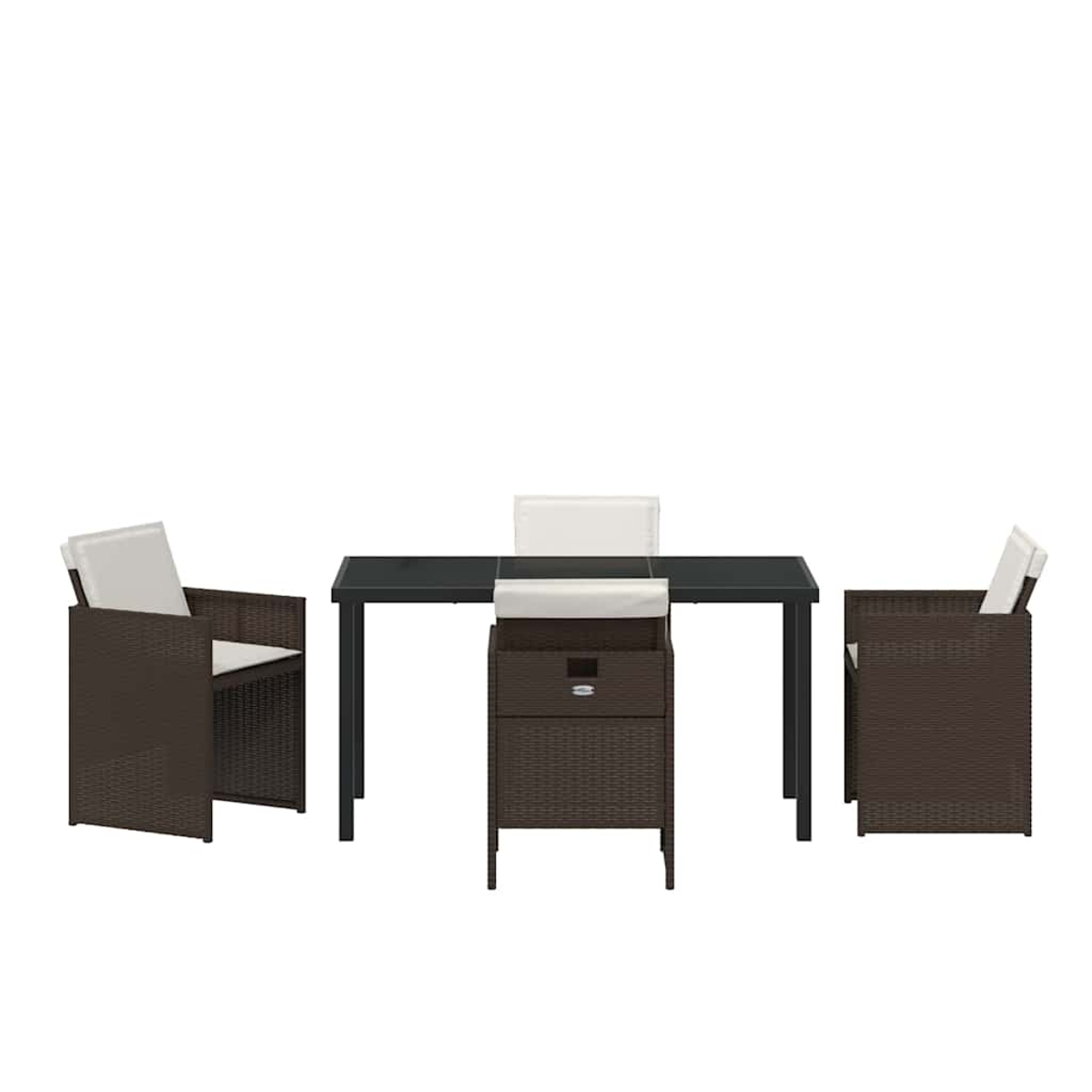 Set da pranzo per esterni su sfondo bianco. Ha un tavolo scuro, quattro sedie e un'unità di stoccaggio, tutto in vimini marrone con cuscini bianchi.