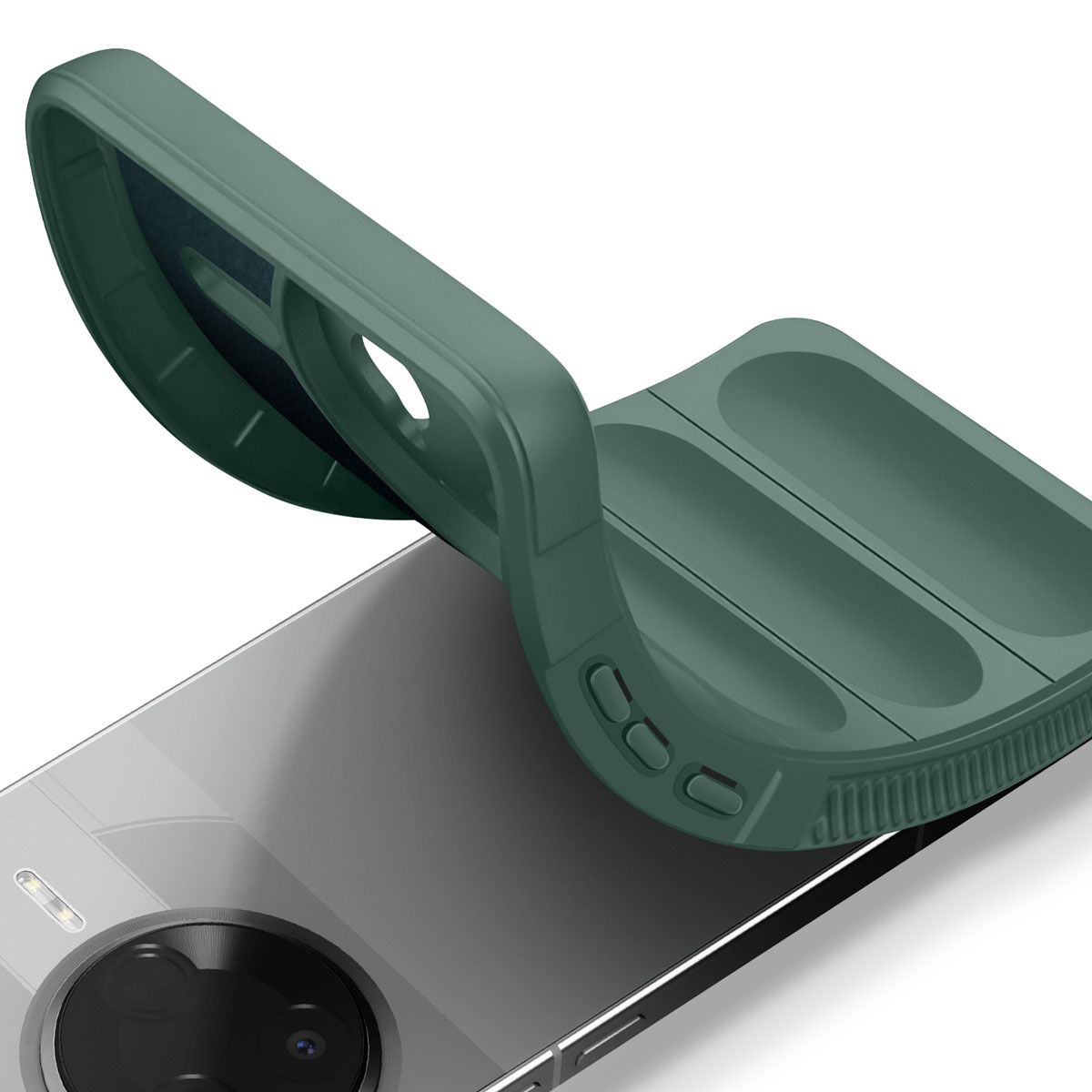 Custodia verde per telefono che viene staccata da un telefono. Il telefono è argentato con un obiettivo della fotocamera. La custodia ha bottoni e un bordo strutturato.
