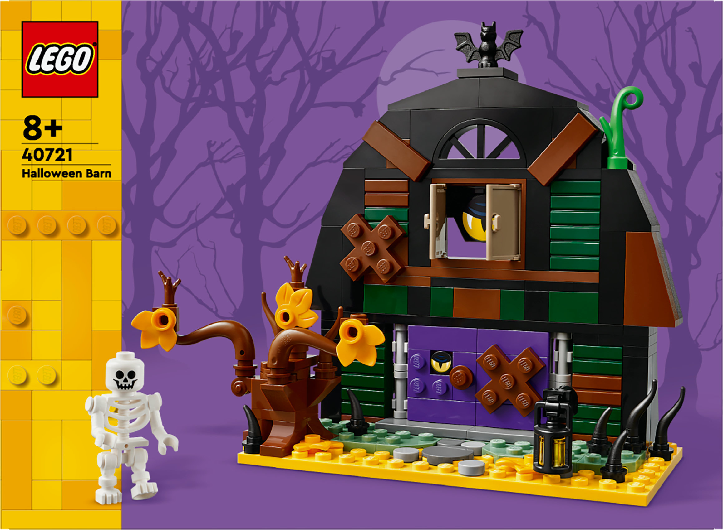 Zestaw LEGO Halloween Barn. Zawiera czarną stodołę z brązowymi akcentami, figurkę szkieletu i fioletowe tło z drzewami.