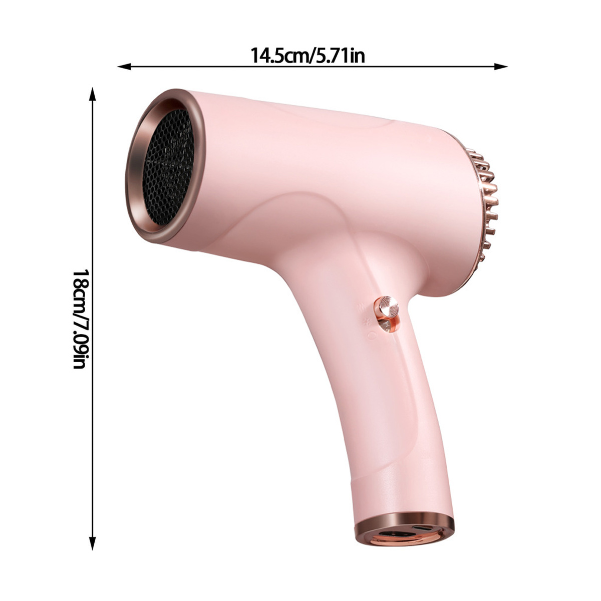 Ein rosa-goldener Haartrockner wird gezeigt. Er hat einen Griff und eine Düse. Die Abmessungen betragen 14,5 cm/5,71 Zoll x 18 cm/7,09 Zoll.