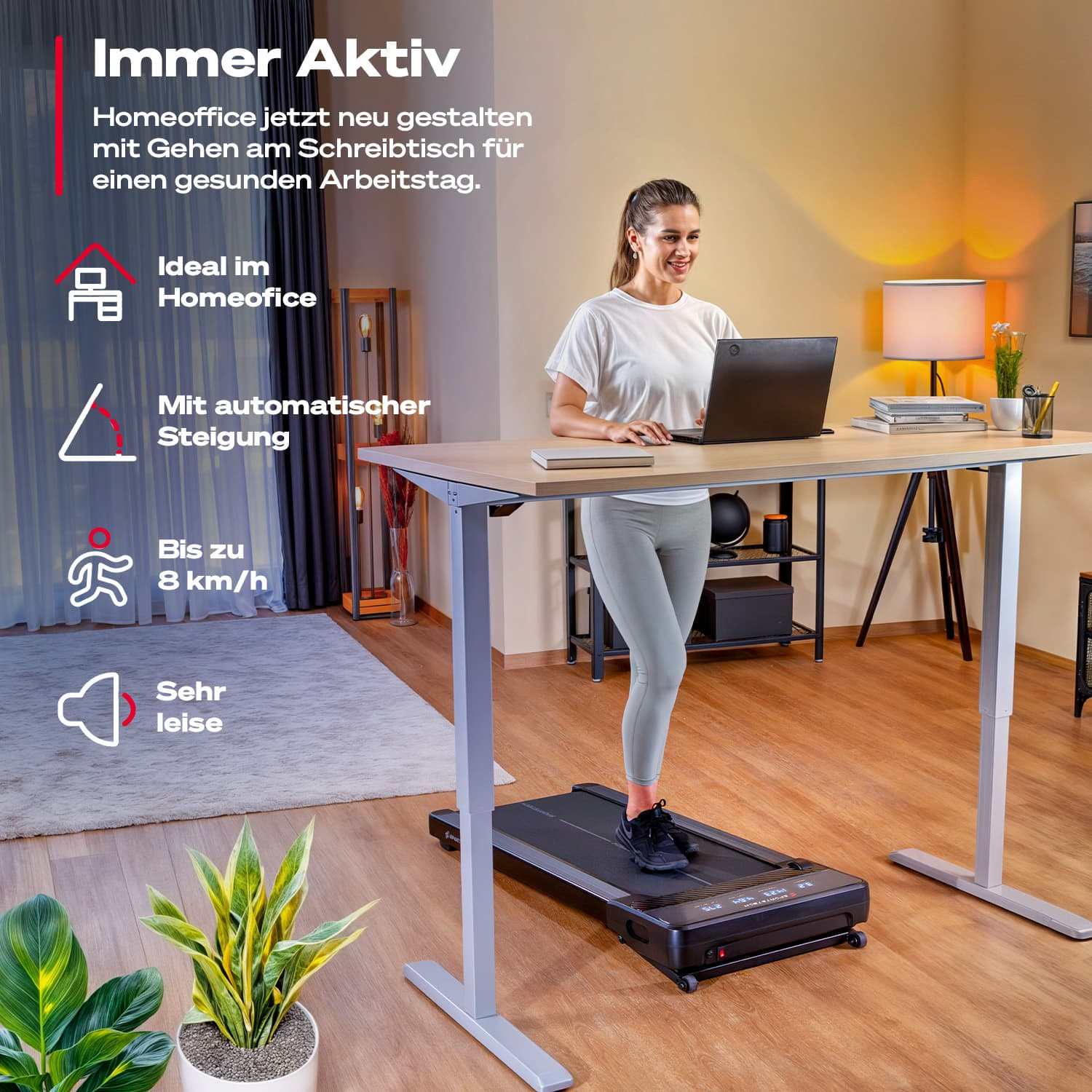 Eine Frau arbeitet am Laptop, während sie auf einem Laufband an ihrem Schreibtisch geht. Der Schreibtisch befindet sich in einem Homeoffice.
