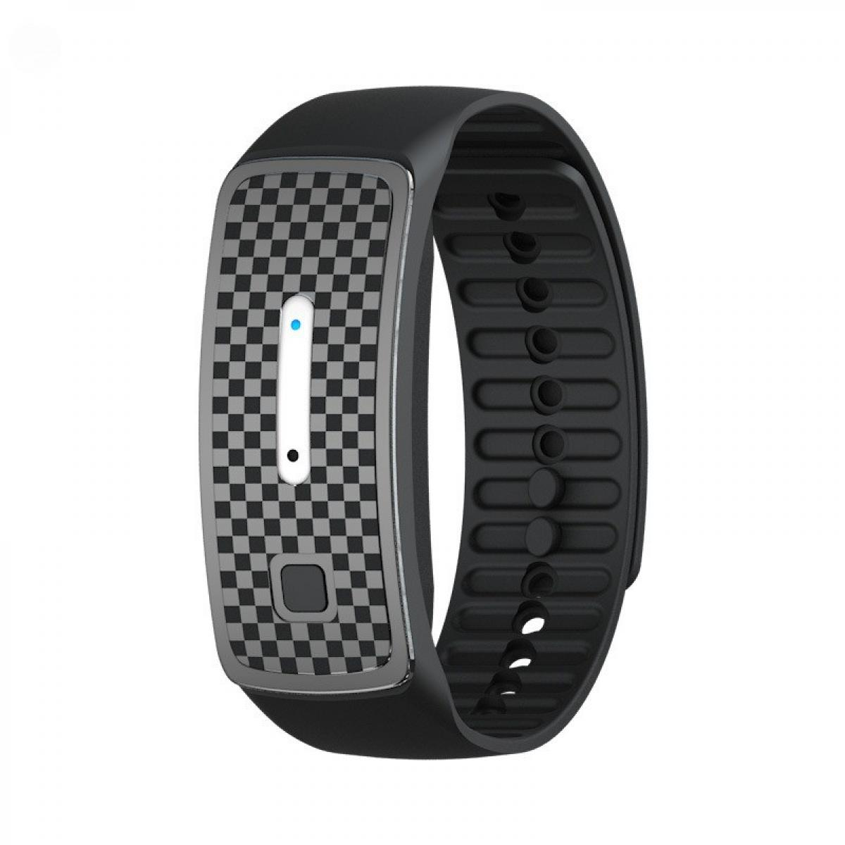 Eine schwarze Smartwatch mit kariertem Display und einem Knopf. Das Armband ist schwarz und hat Löcher zur Anpassung.
