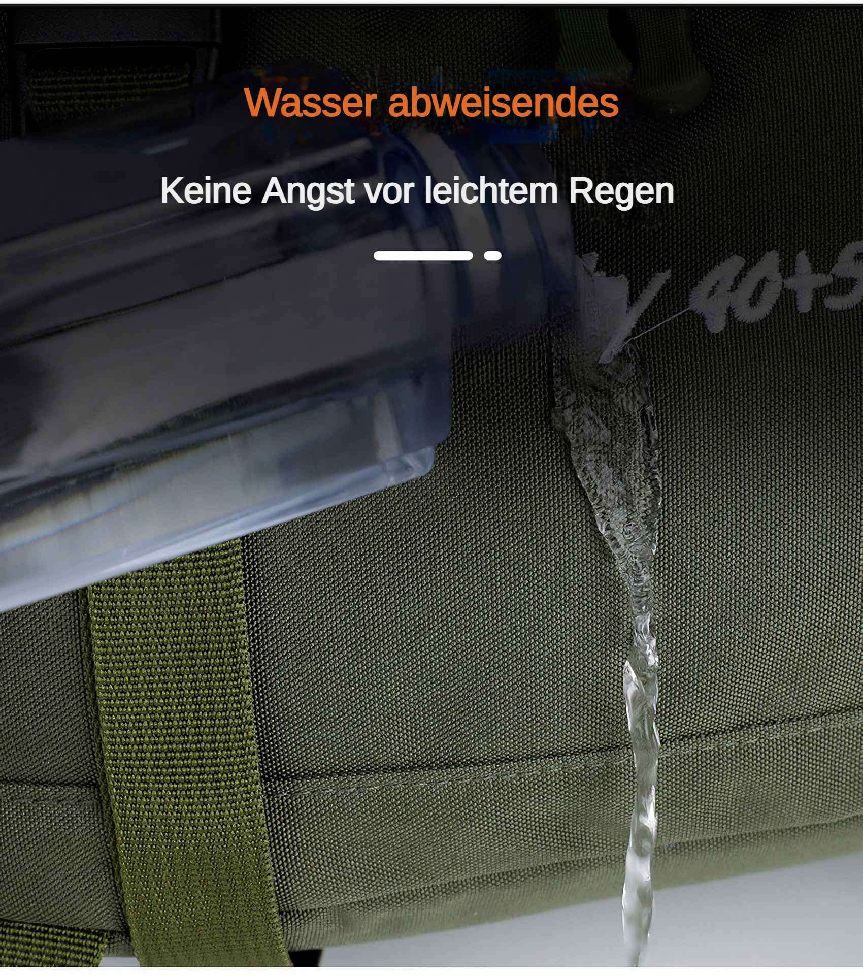 Wasser wird auf eine grüne Tasche gegossen, was die wasserabweisende Eigenschaft zeigt. Text: 'Keine Angst vor leichtem Regen'.