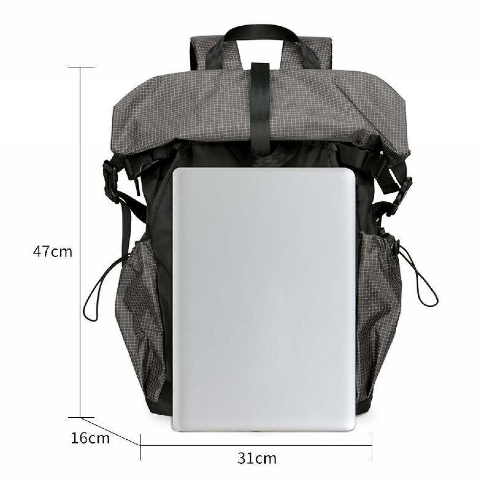 Rucksack mit Laptop, Maße. Graues Oberteil, schwarze Riemen und Körper, weißer Laptop, Seitentaschen, 47x31x16cm.