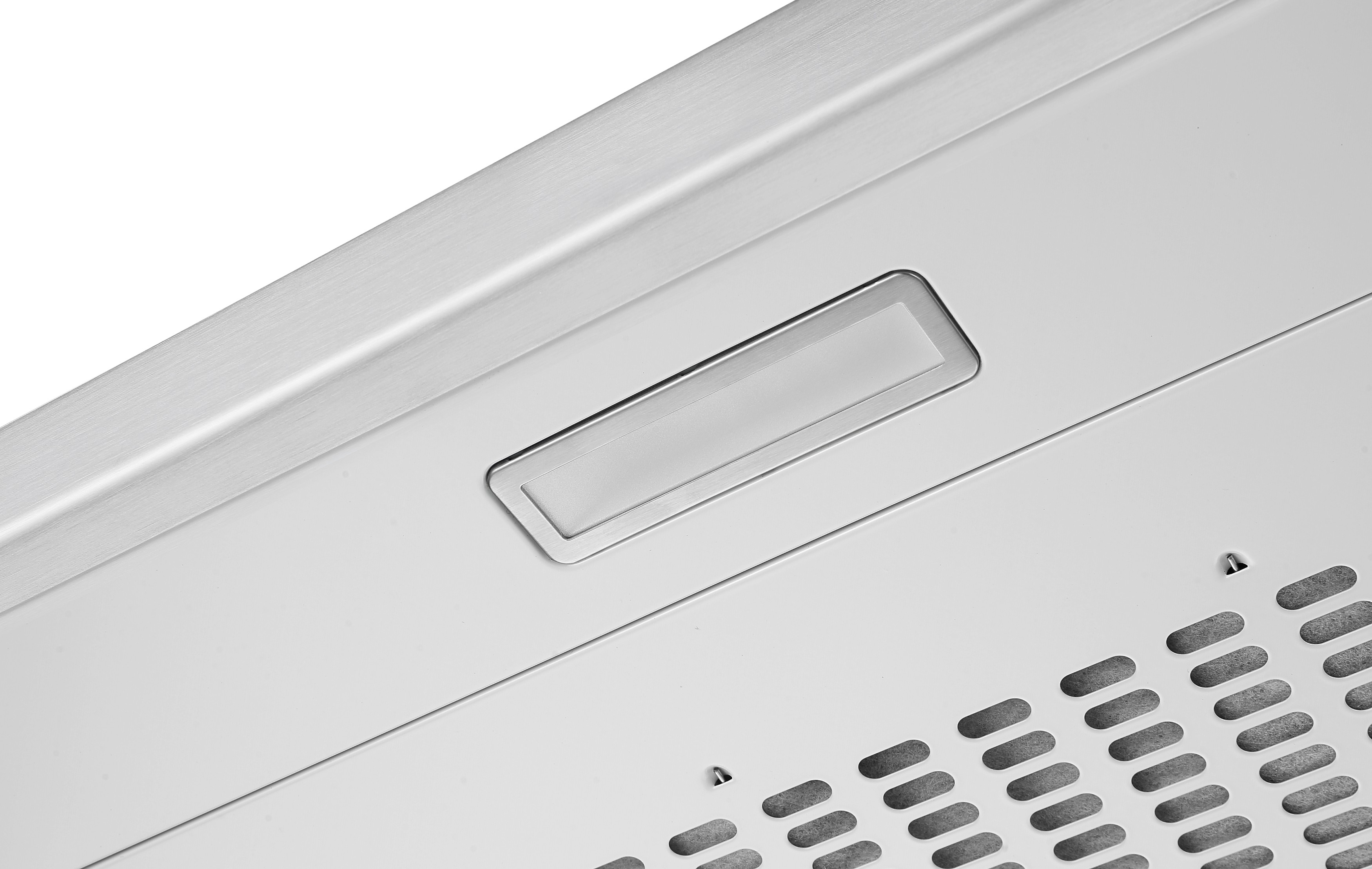 Close-up van een wit apparaat met een zilveren rechthoekige knop. Het apparaat heeft een ventilatieopening.