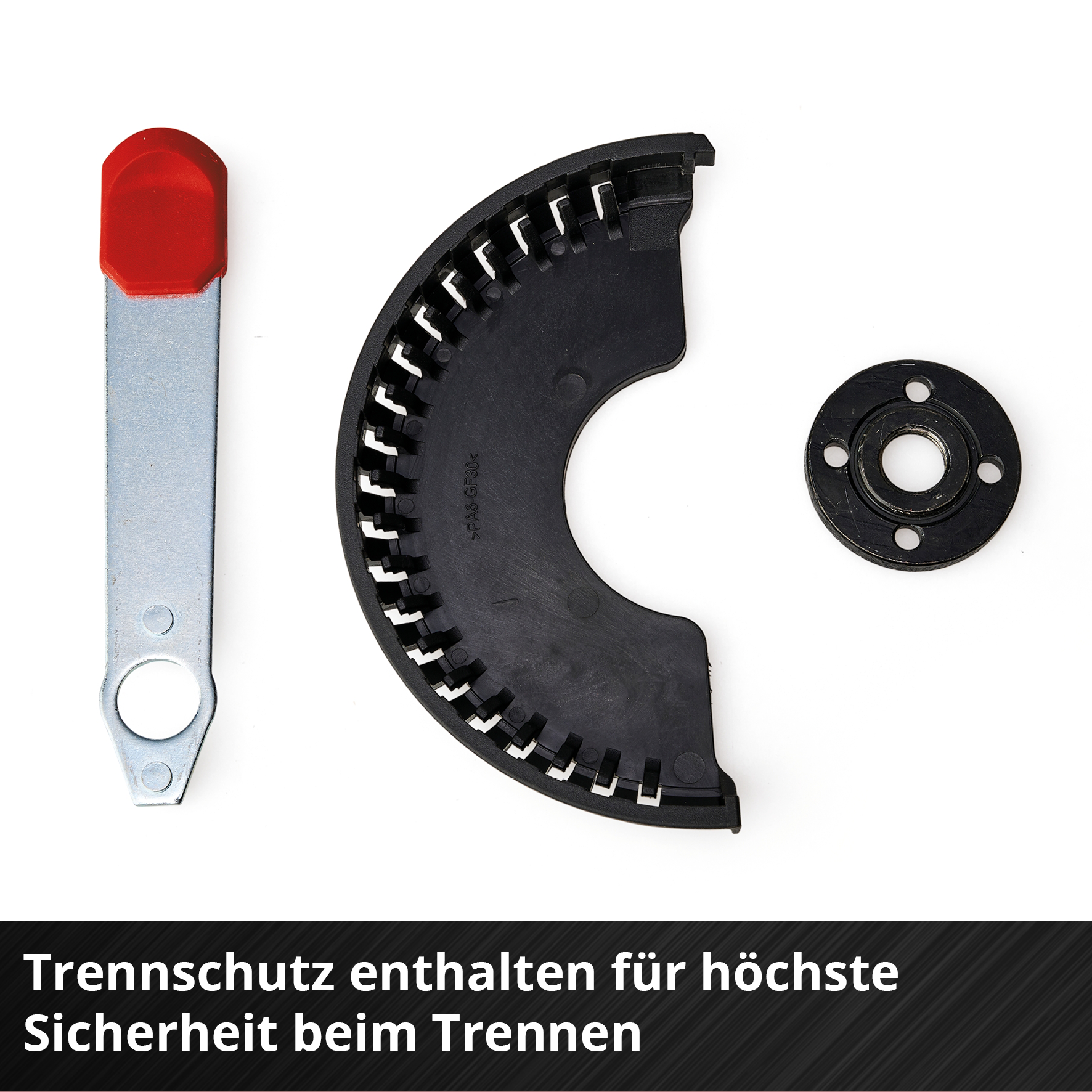 Drei Werkzeugteile auf Weiß. Ein rotspitzes Metallteil, ein schwarzer halbkreisförmiger Schutz und ein kleines schwarzes kreisförmiges Teil mit Löchern.
