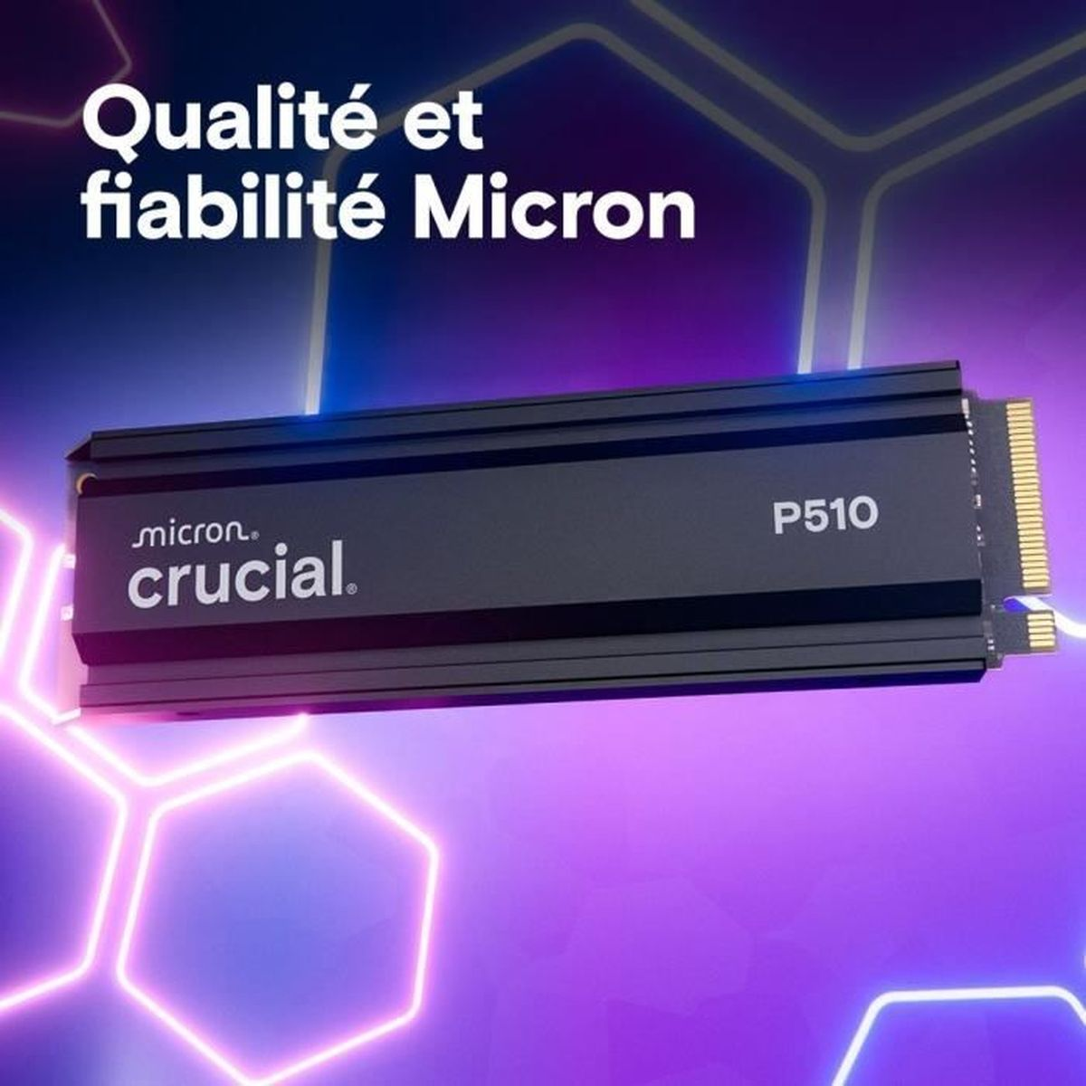 Eine schwarze SSD-Festplatte mit "Micron" und "crucial" Logos. Der französische Text lautet "Qualité et fiabilité Micron". P510 ist sichtbar.