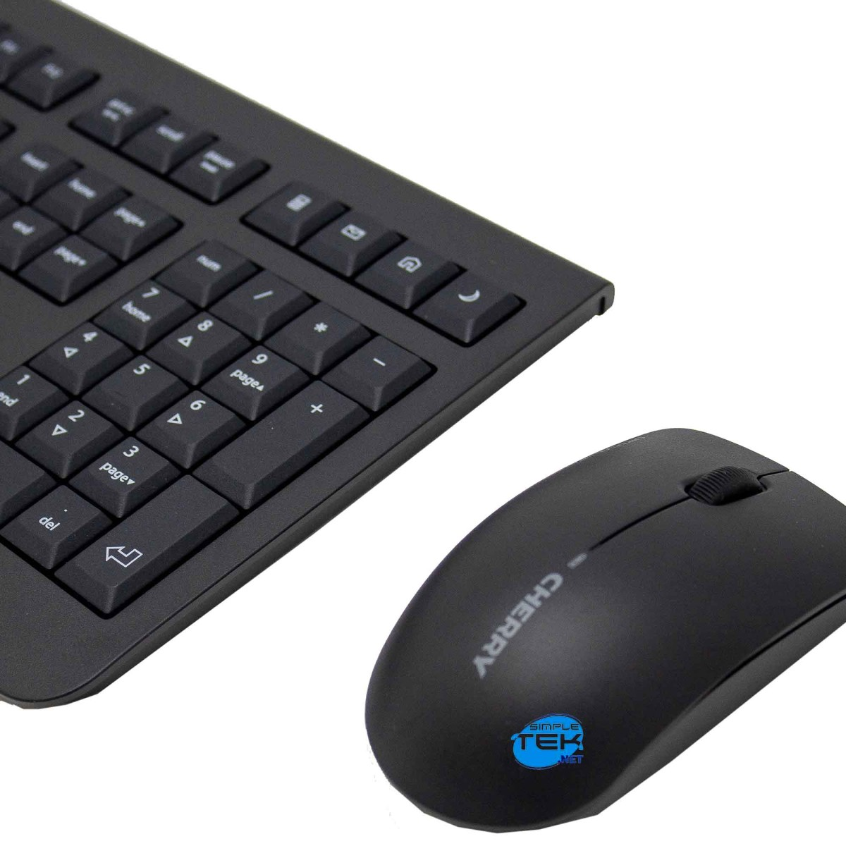 Czarna klawiatura i mysz na białym tle. Mysz jest marki 'CHERRY', a klawiatura ma klawisze numeryczne.