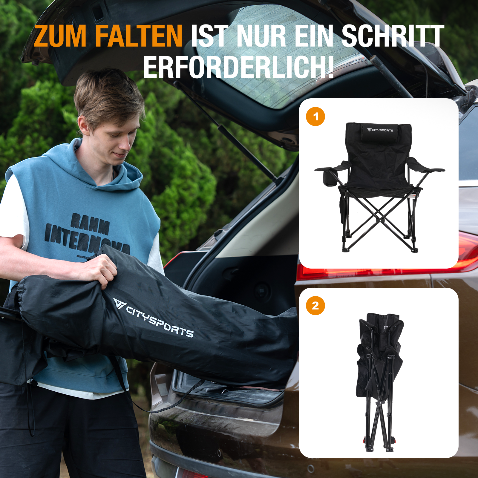 Ein Mann lädt eine schwarze Citysports-Stuhltasche in einen Kofferraum, ein Stuhl ist sichtbar. Text: „Zum Falten ist nur ein Schritt erforderlich“.