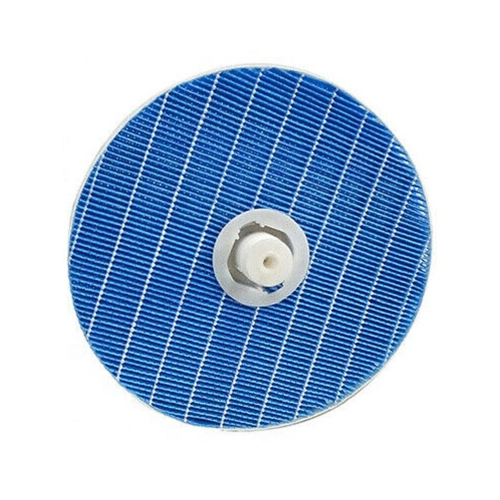 Un filtro dell'aria blu circolare con linee bianche a griglia e un pezzo centrale in plastica bianca.