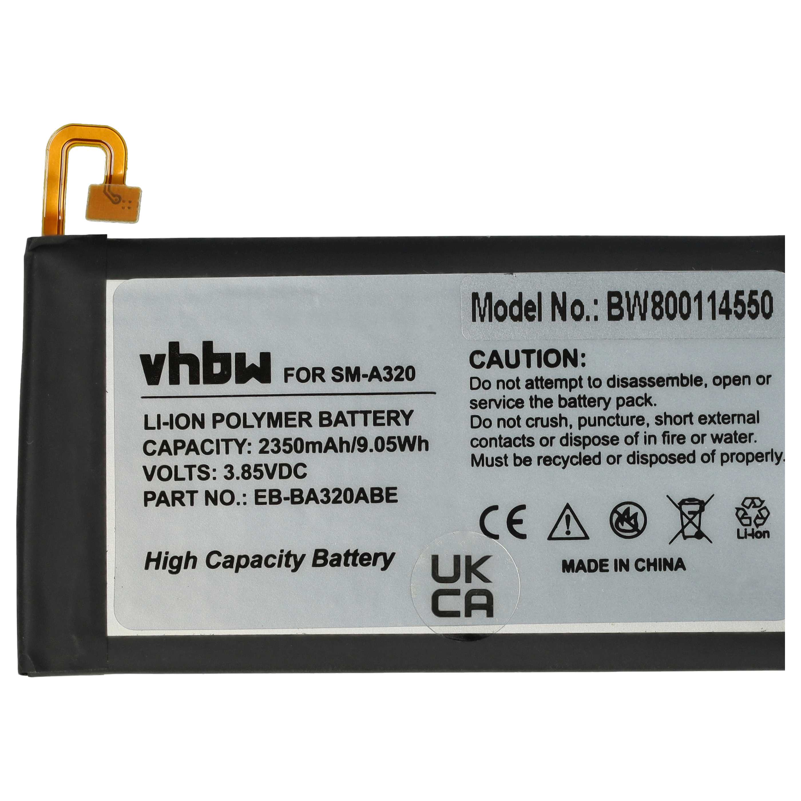 Ein Akku mit Text: vhbw, LI-ION, 2350mAh, 3.85VDC, EB-BA320ABE und VORSICHT. Enthält Recycling-Symbole und Made in China.