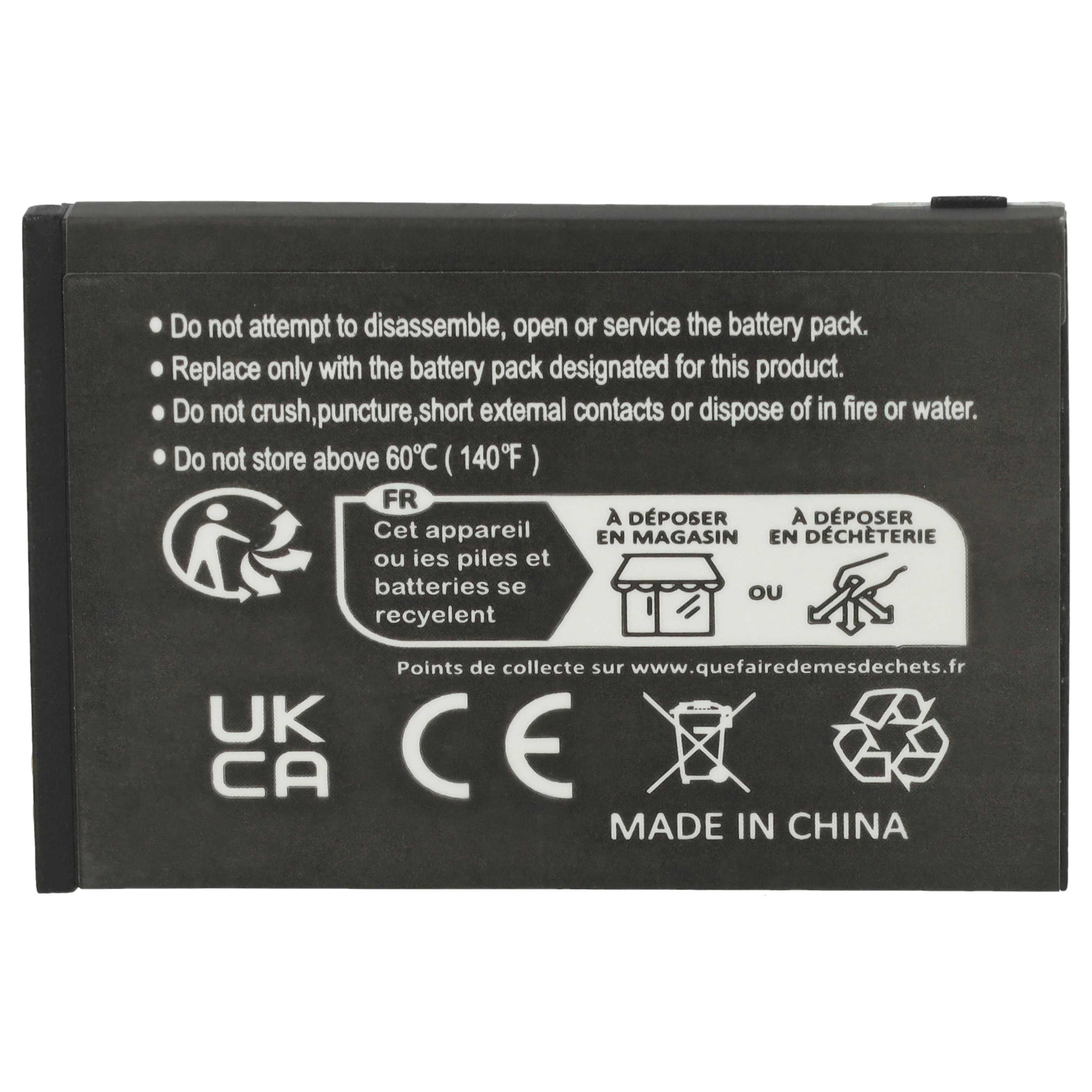 Schwarzer Akku mit Sicherheitshinweisen und Recycling-Symbolen. 'Made in China' ist sichtbar.