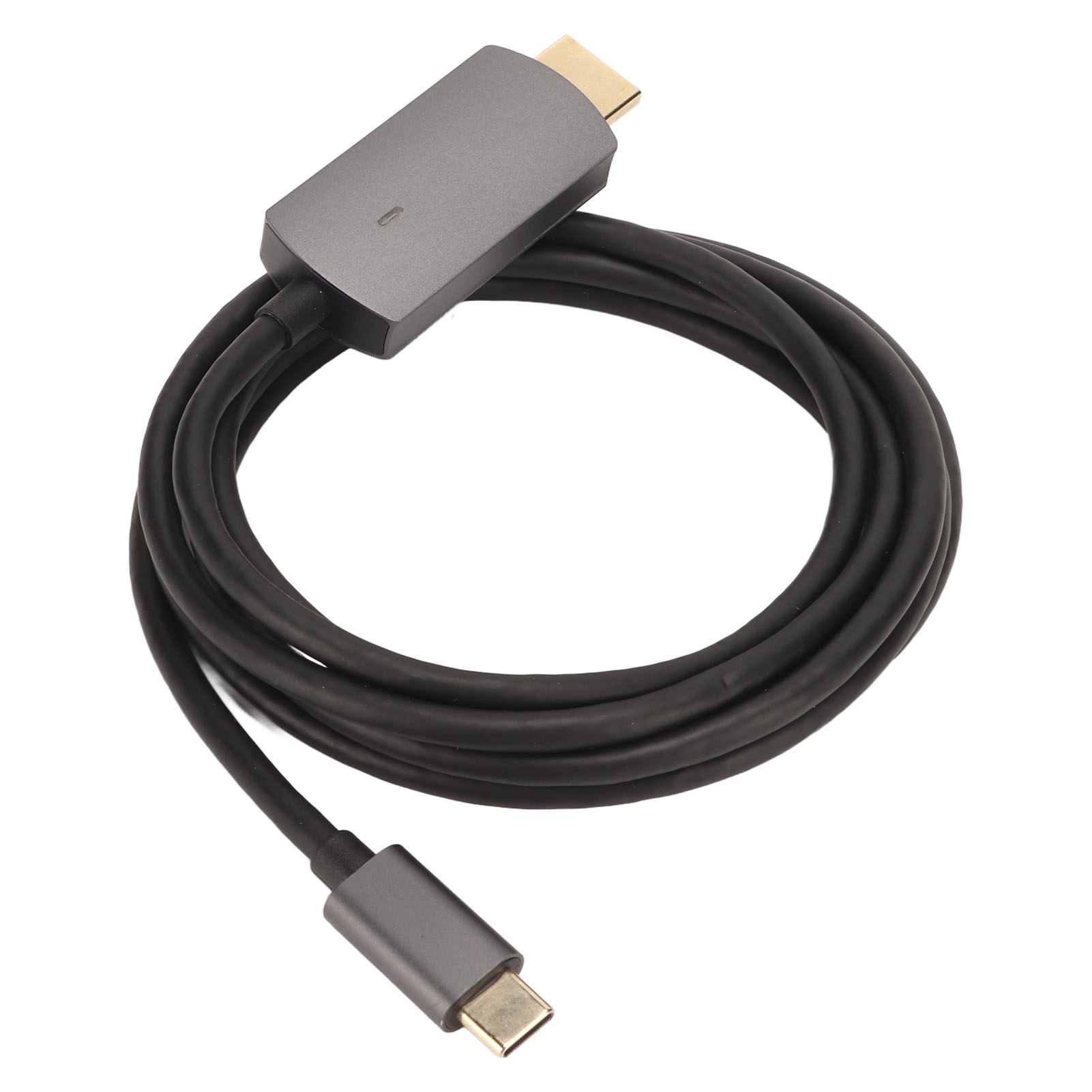 Ein schwarzes HDMI-zu-USB-C-Adapterkabel. Das Kabel ist aufgerollt. Die Anschlüsse sind grau und goldfarben. Der Hintergrund ist weiß.