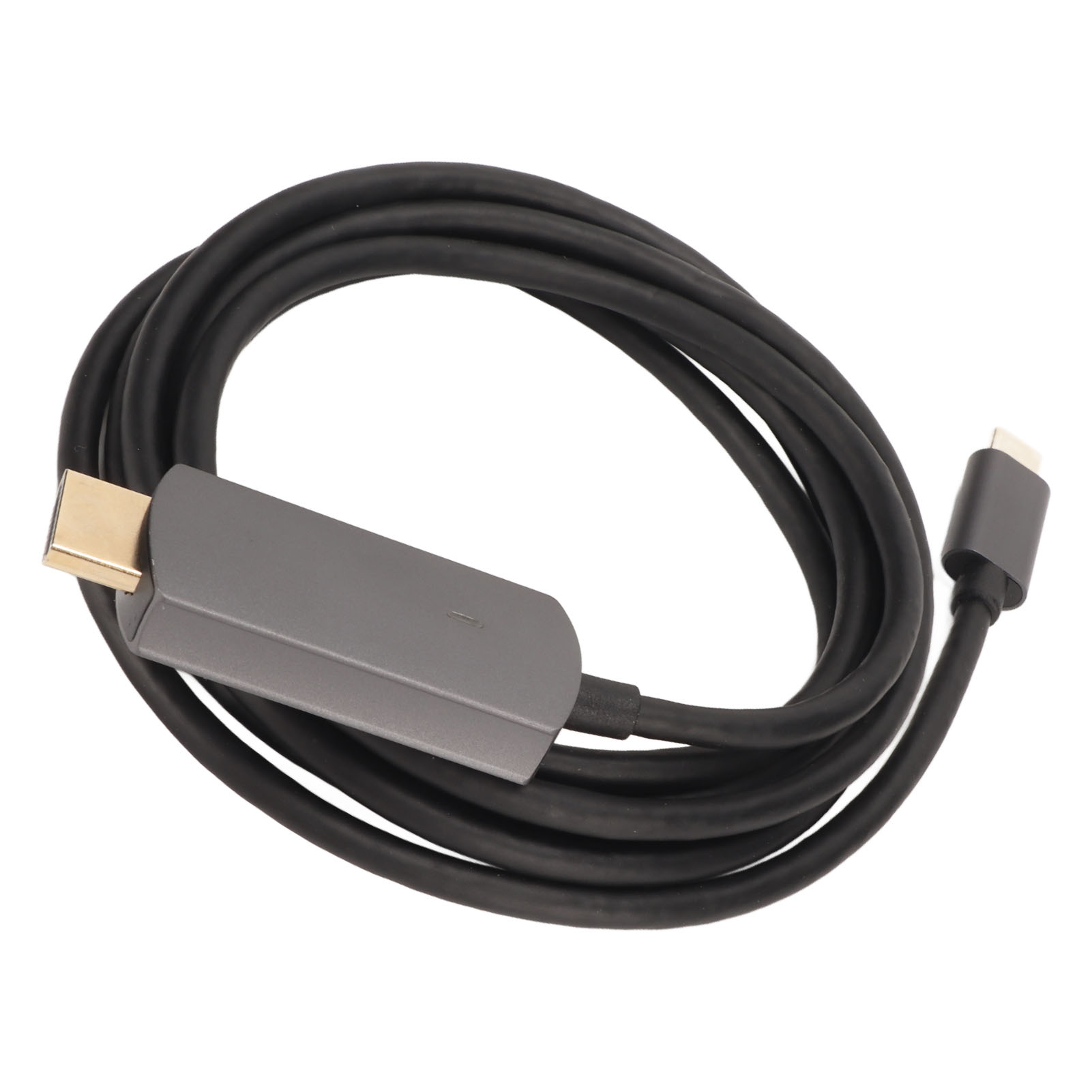 Ein schwarzes Kabel mit grauen Steckern, auf weißem Hintergrund gerollt. Ein Stecker hat eine goldene Spitze.