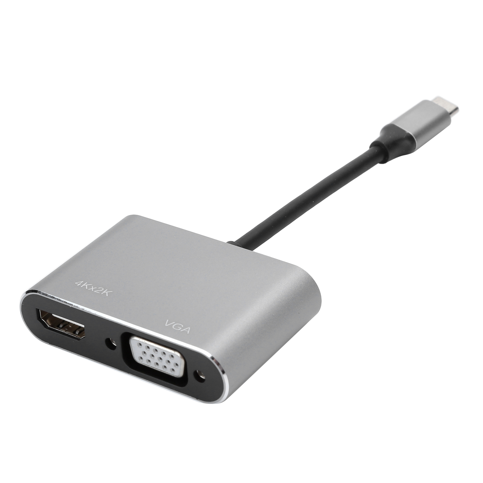 Ein silberner Adapter mit HDMI-, VGA-Anschlüssen und einem USB-C-Anschluss. Ein schwarzes Kabel verbindet den Adapter mit USB-C.