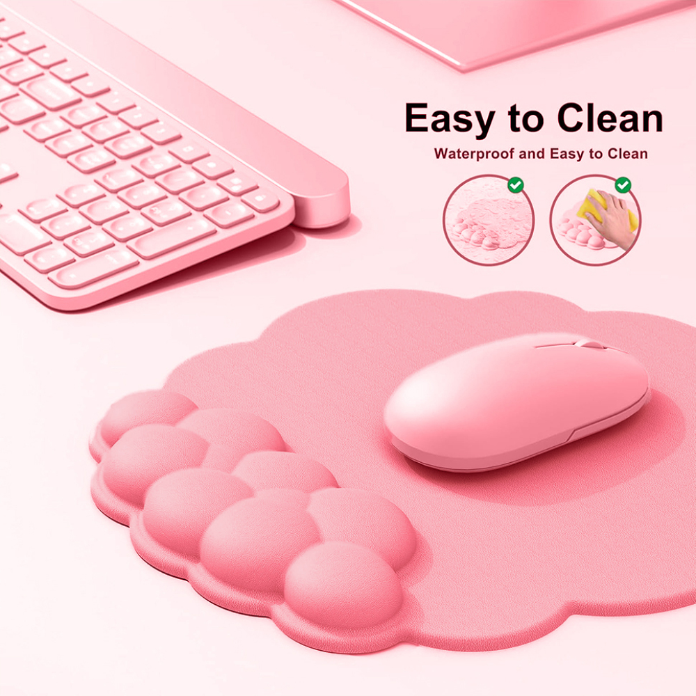 Rosa Mauspad mit Wolkenform, kabellose Maus und Tastatur. Text sagt: 'Leicht zu reinigen' und zeigt Reinigungsillustrationen.