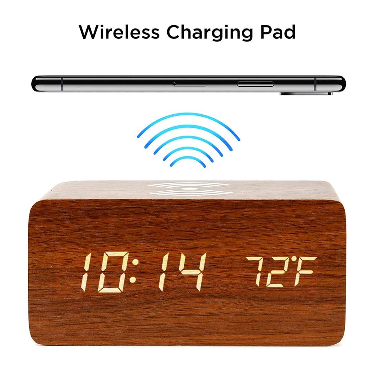Orologio in legno con display digitale che mostra 10:14 e 72°F. Un telefono sopra, simbolo di ricarica wireless visibile.