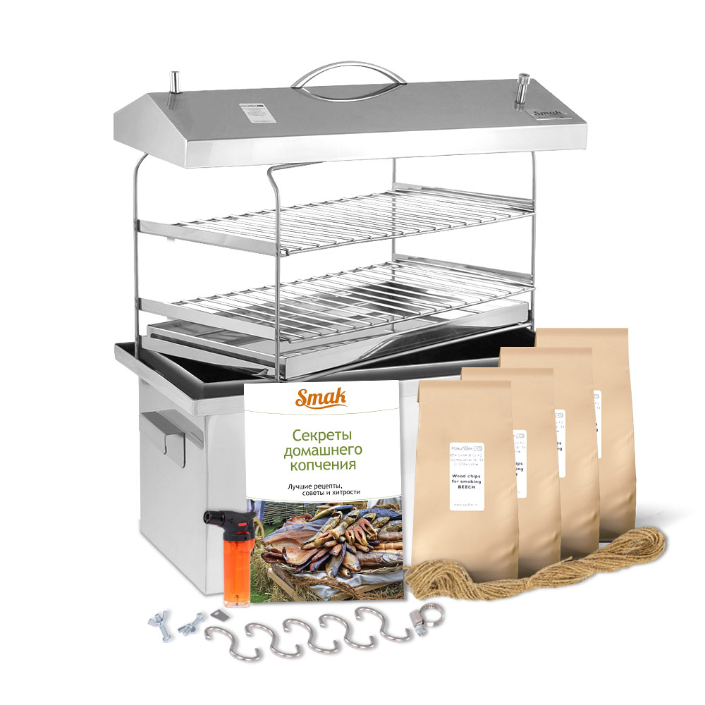 Ein Edelstahl-Räucherofen mit Zubehör, darunter Holzchips, ein Buch, ein Feuerzeug, Haken und Seil, alles auf weißem Hintergrund.