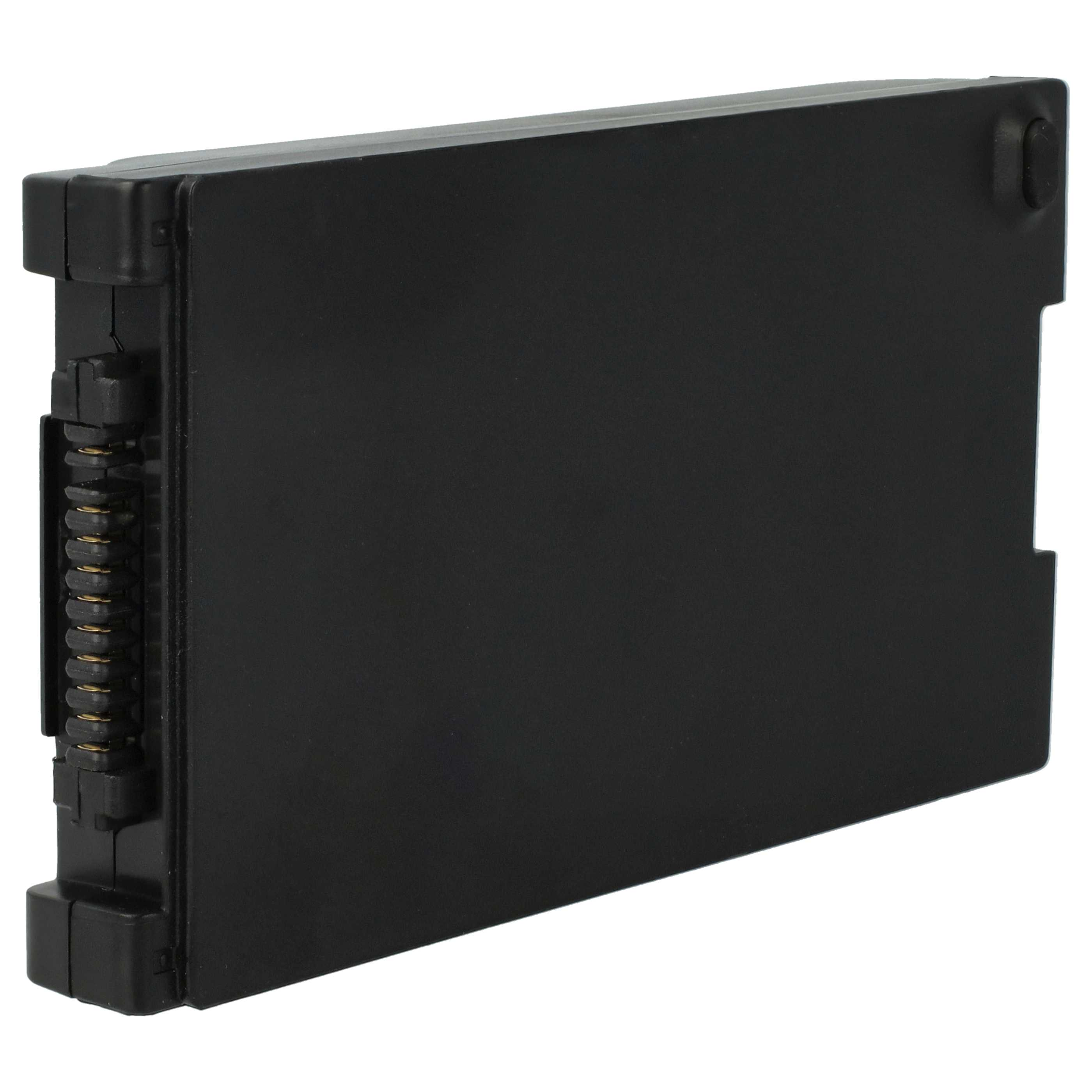 Ein schwarzes rechteckiges elektronisches Bauteil mit Anschlüssen auf einer Seite, vor weißem Hintergrund isoliert.