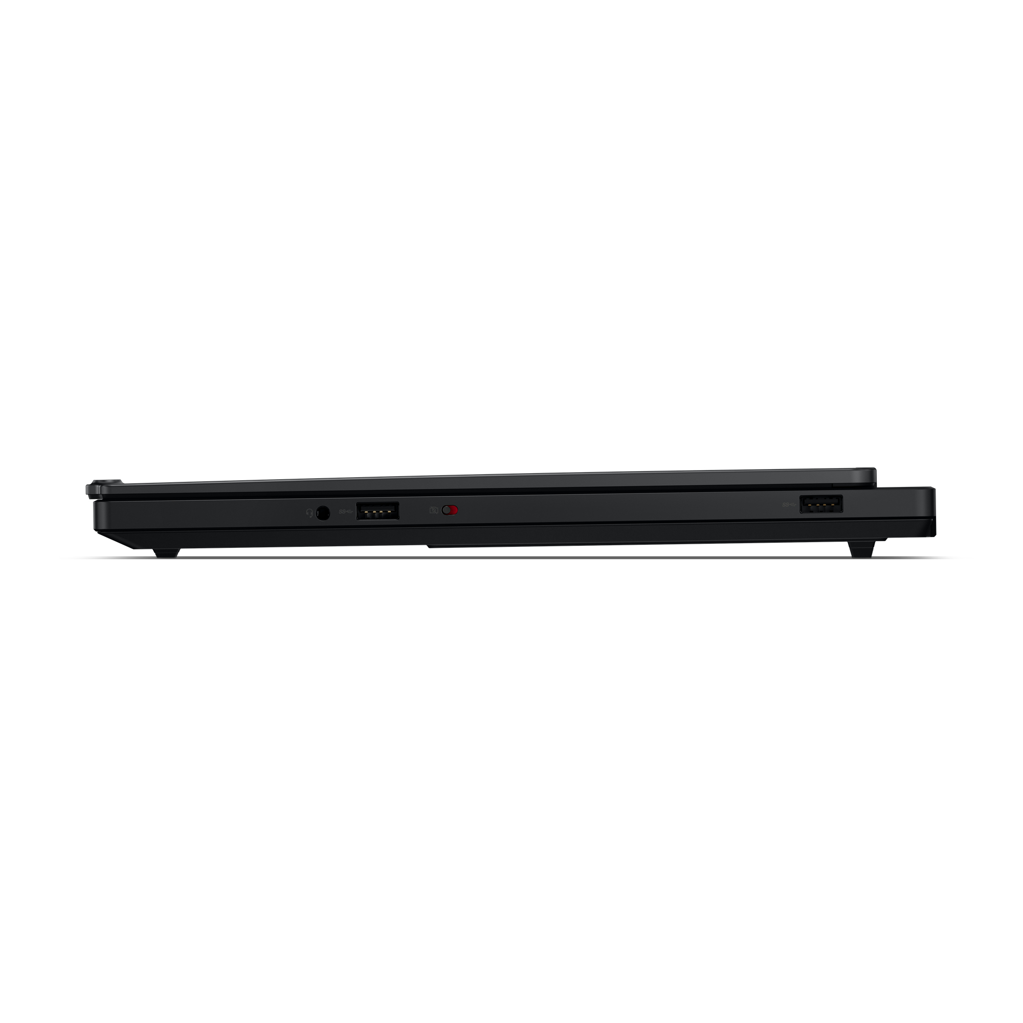 Un laptop nero, visto di lato. Porte e connessioni visibili. Lo sfondo è bianco.