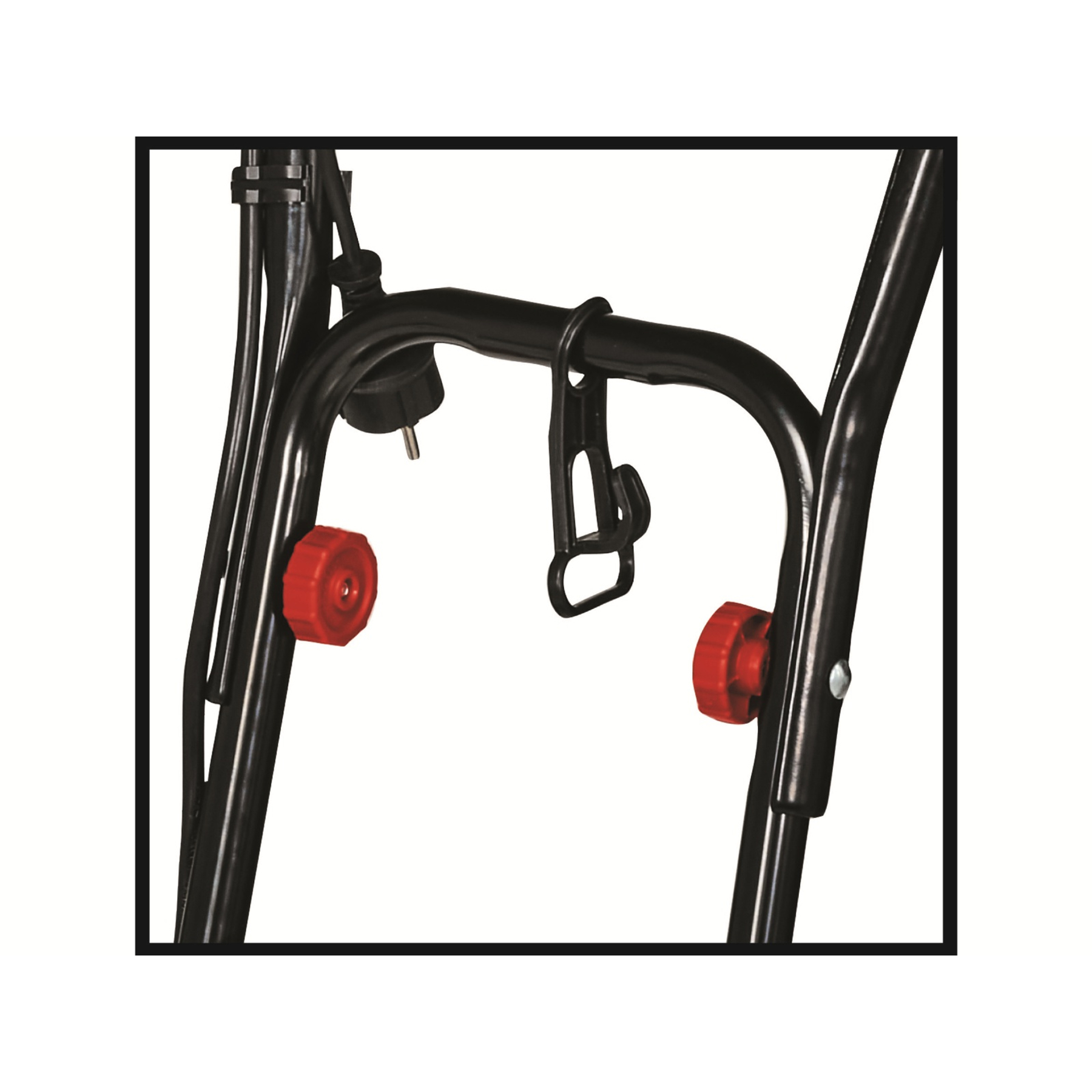Czarna metalowa rama z czerwonymi pokrętłami i hakiem. Rama jest na białym tle. Widoczna jest czarna wtyczka elektryczna.