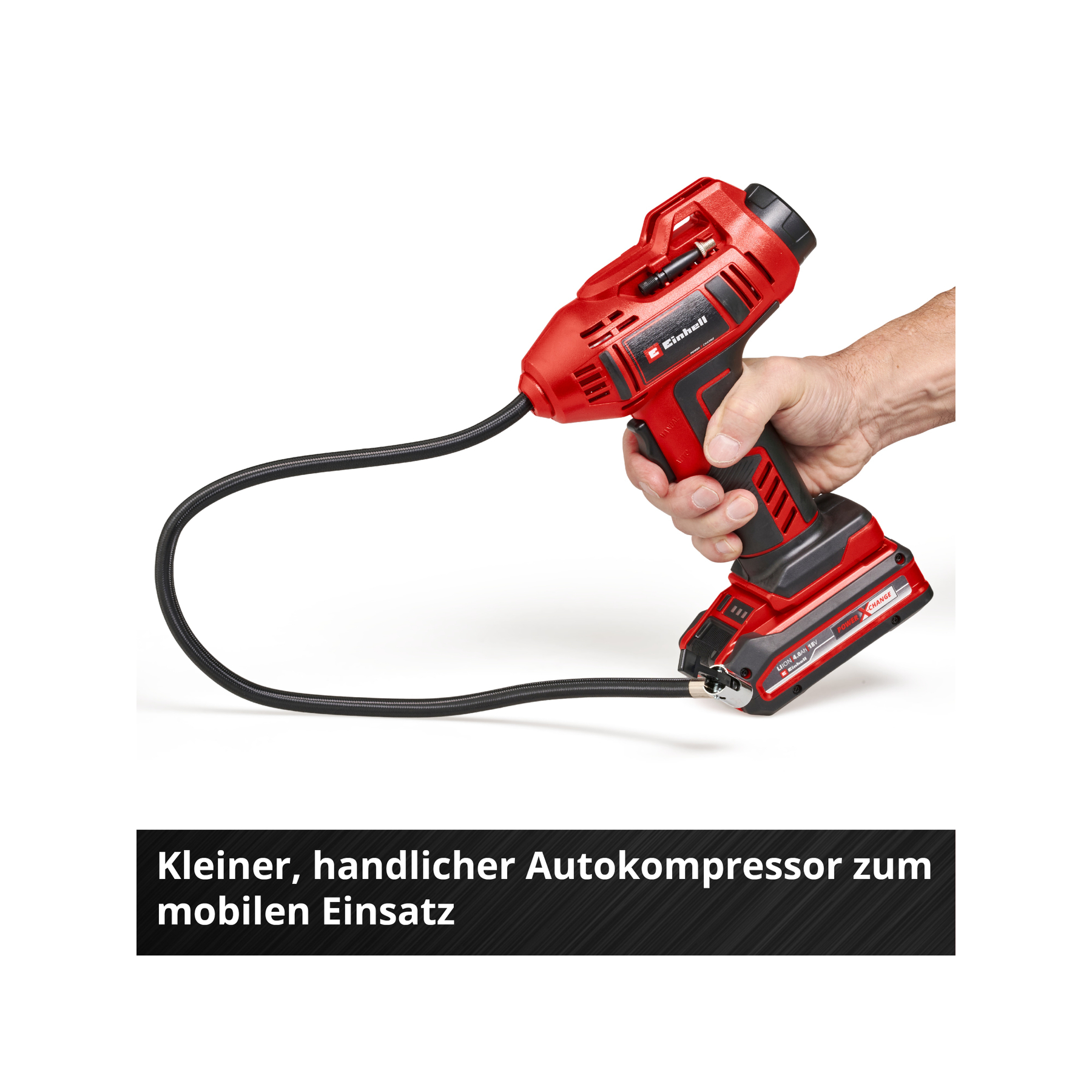Un compressore d'aria rosso senza fili tenuto in mano. Ha un tubo nero e una batteria. Il marchio è Einhell.