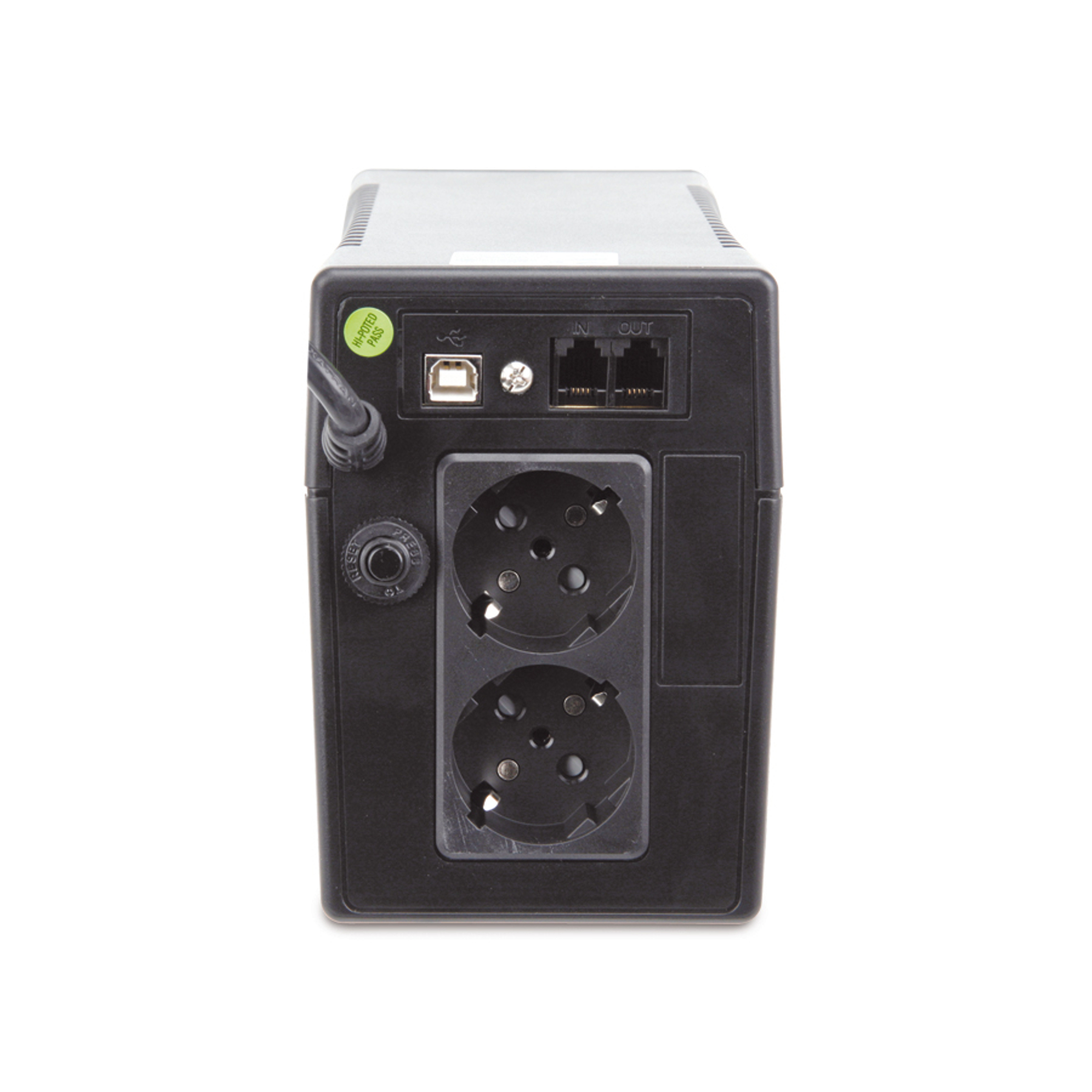 Schwarzes USV-Gerät. Zu den Merkmalen gehören Steckdosen, ein USB-Anschluss und Netzwerkanschlüsse. Hat einen grünen 'PASS'-Aufkleber.