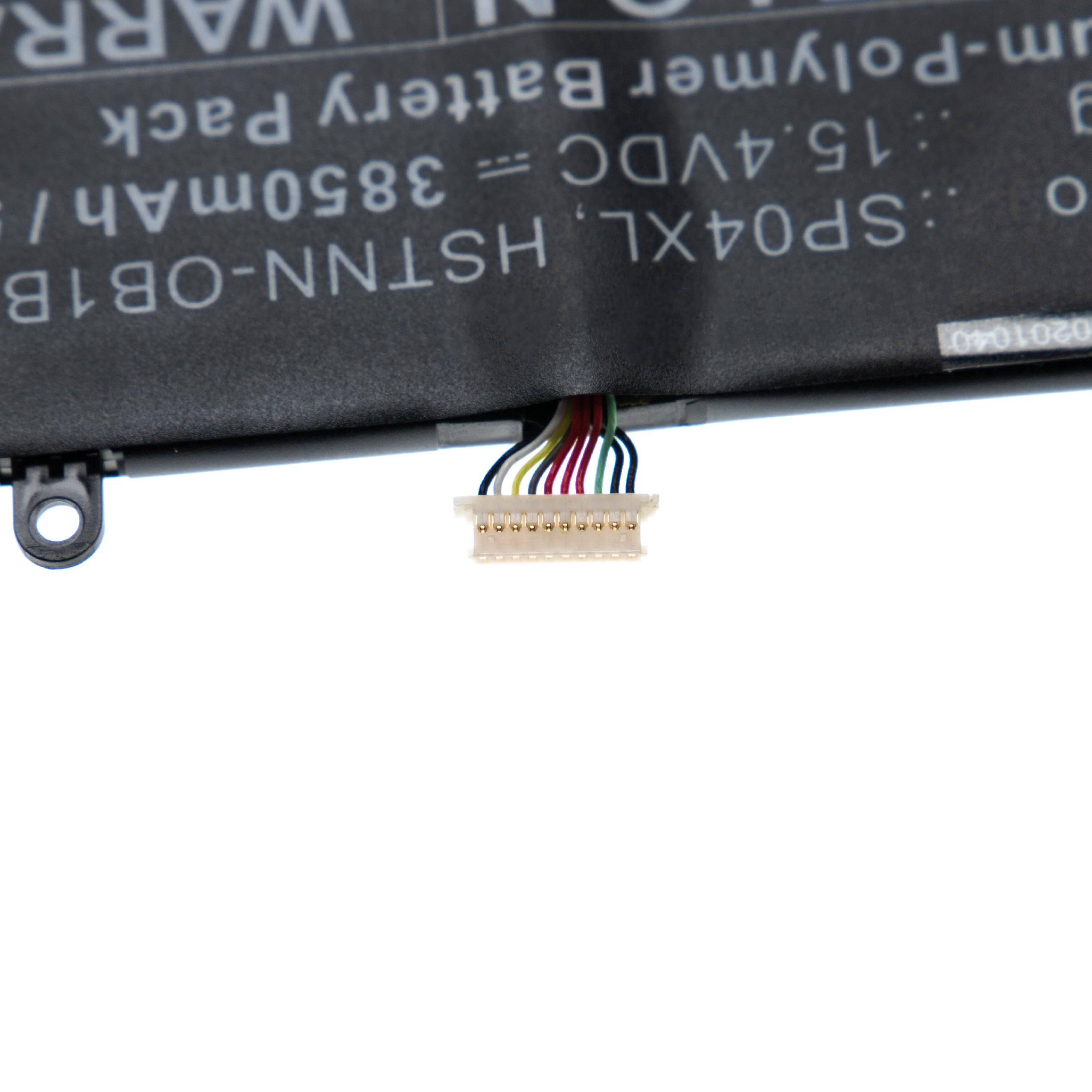 Ein schwarzer Laptop-Akku mit einem mehrfarbigen Stecker. Der Akku hat weißen Text.