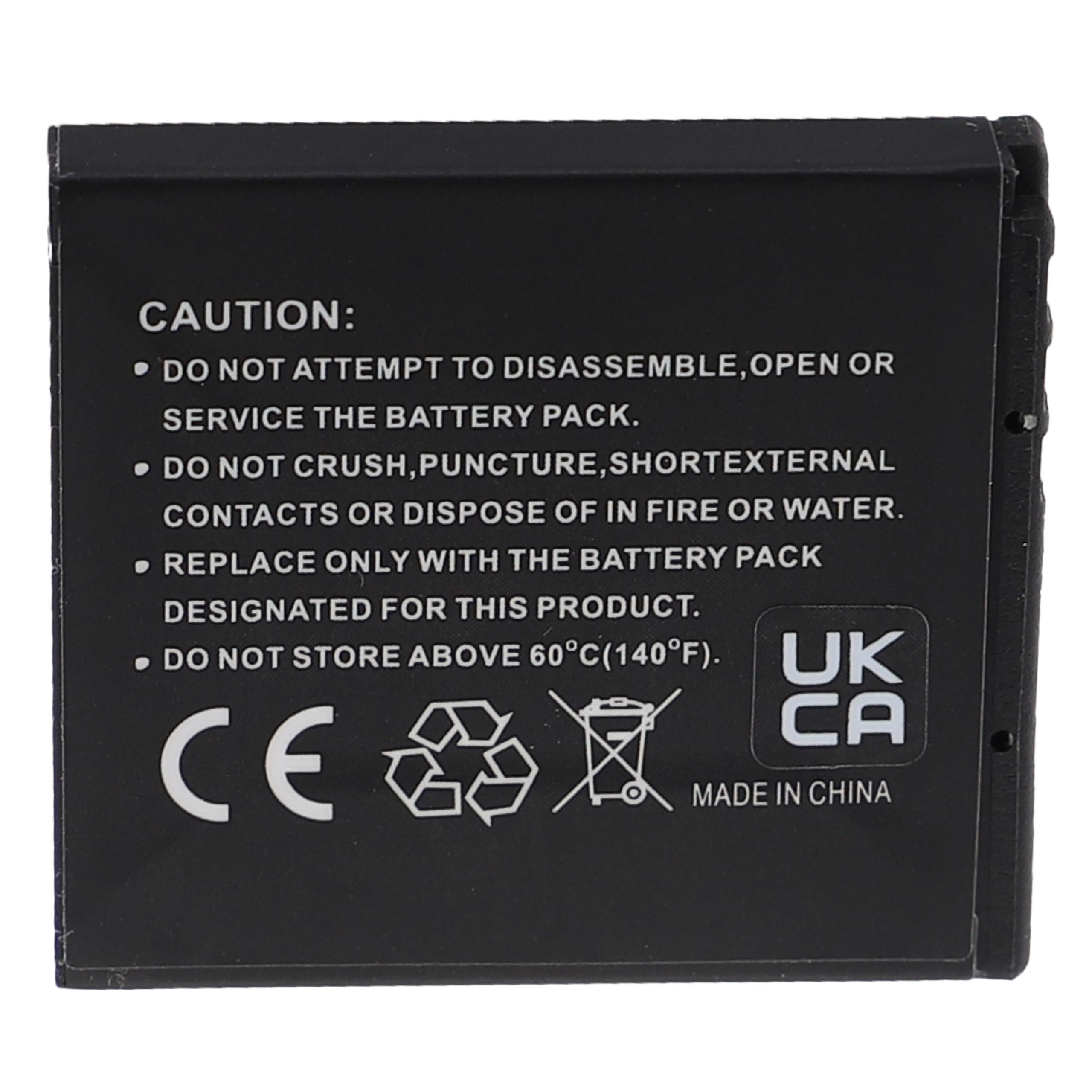 Schwarzer Akku mit weißem Text, Sicherheitshinweisen und Recyclingsymbolen. Text beinhaltet: Achtung, CE, UKCA und Made in China.