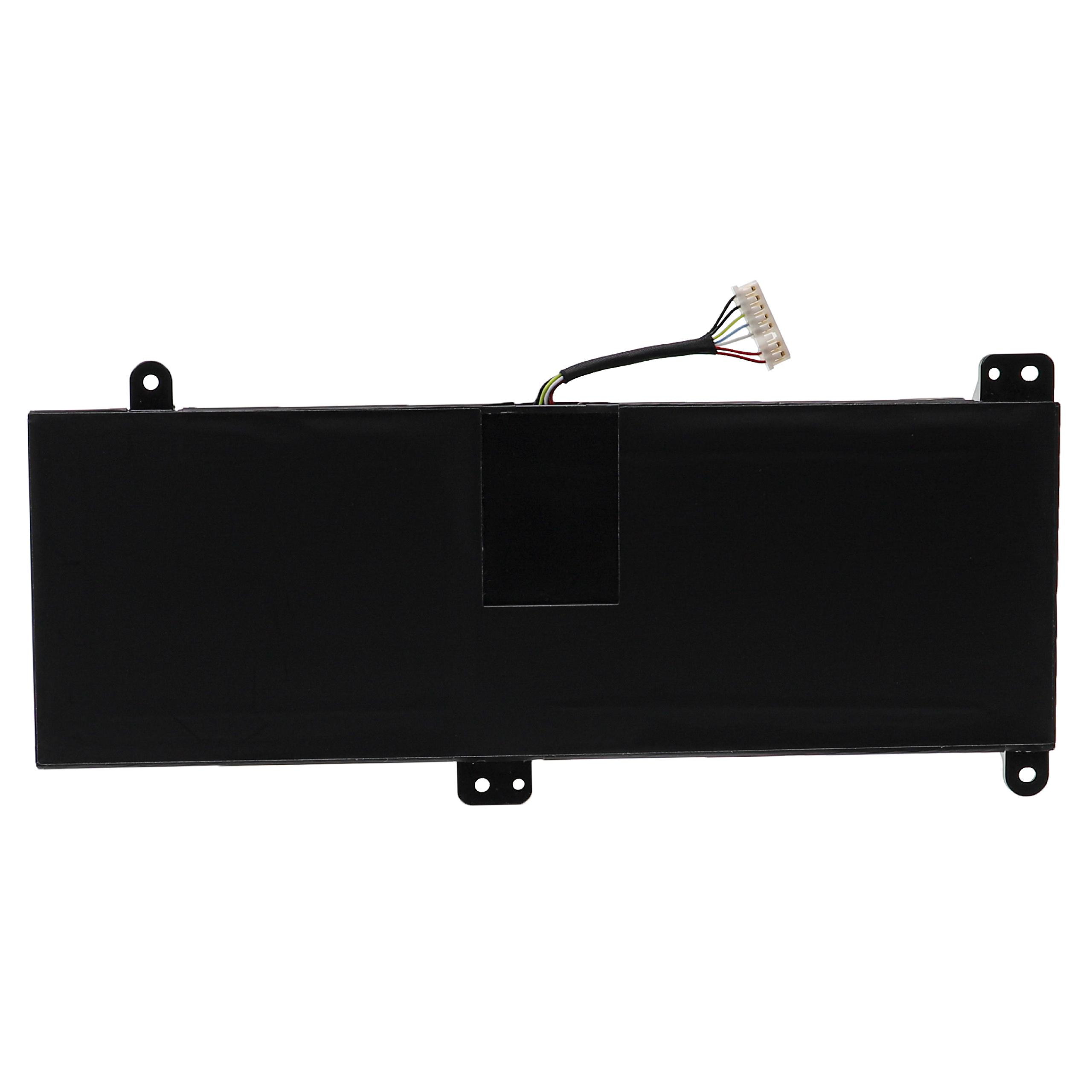Schwarzer Laptop-Akku mit Stecker und Kabeln. Er hat Befestigungslöcher. Der Hintergrund ist weiß.