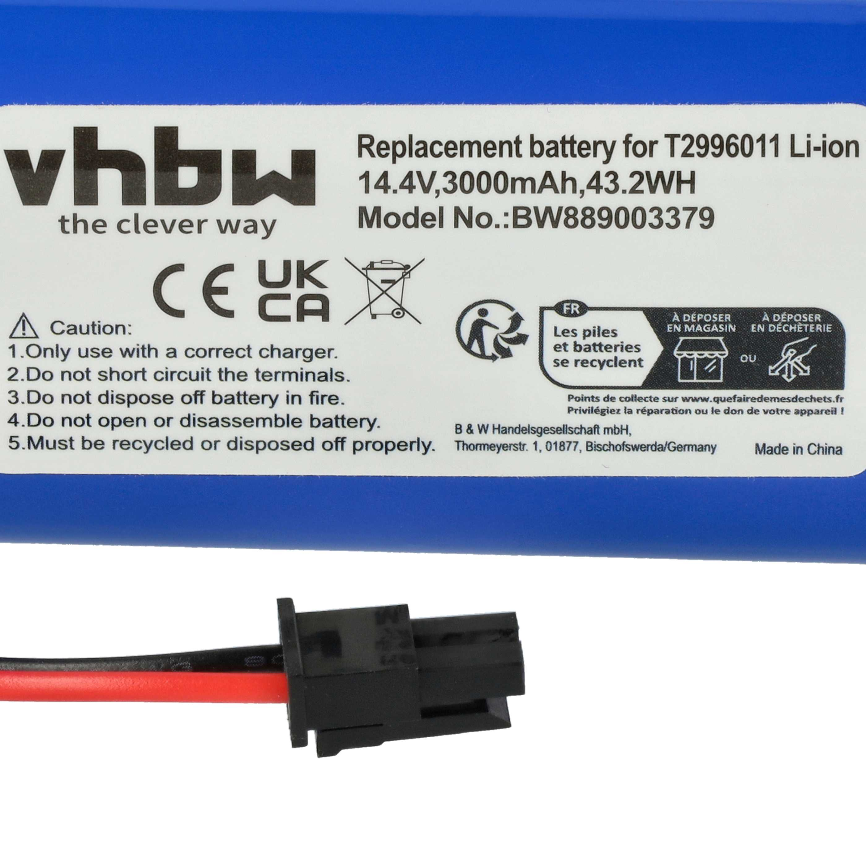 Eine Batterie mit Text und Warnhinweisen wird gezeigt. Sie hat einen Stecker und Recycling-Symbole. Hergestellt in China.