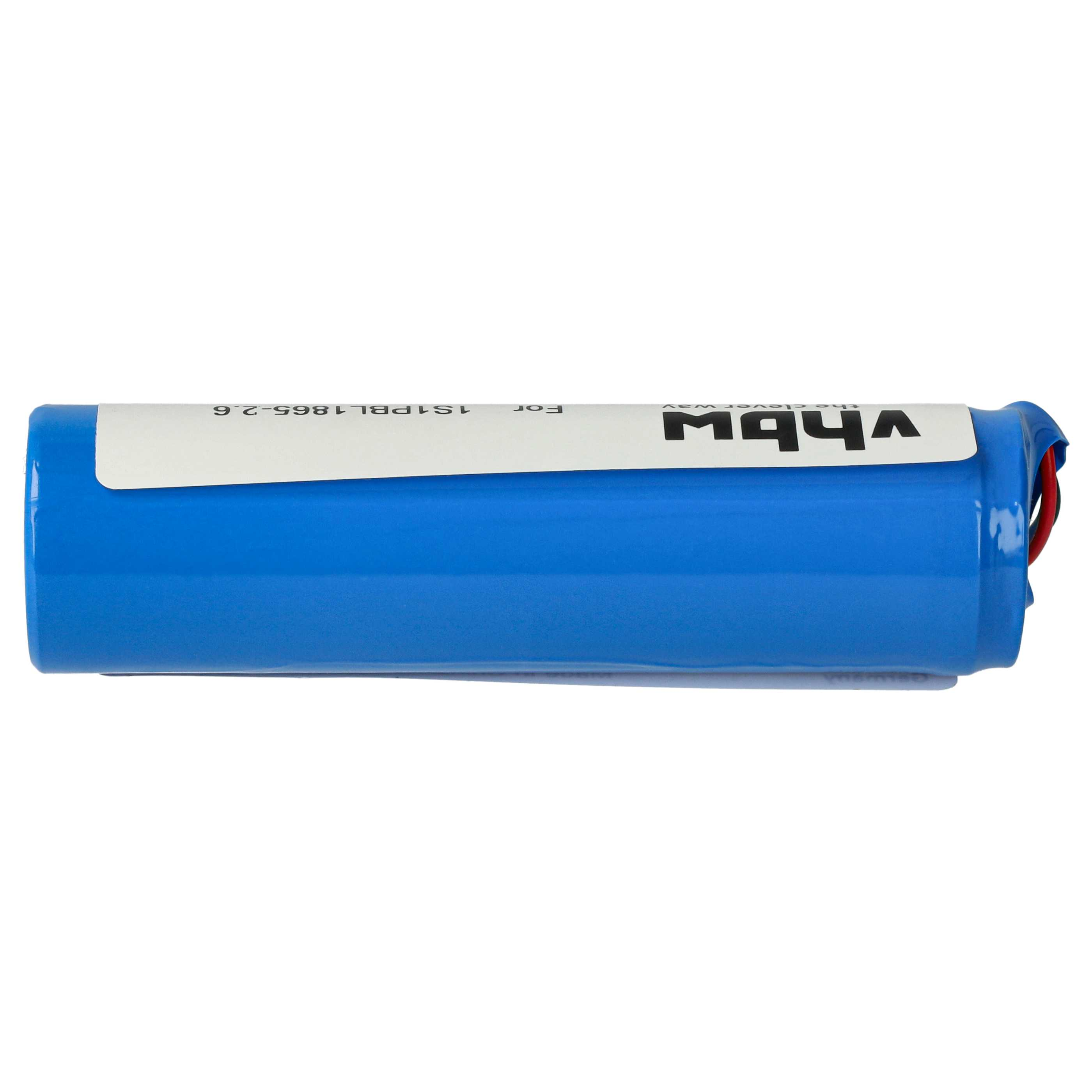 Eine blaue VHBW-Batterie auf weißem Hintergrund. Auf der Batterie befindet sich ein Etikett. Aus einem Ende ragen Drähte heraus.