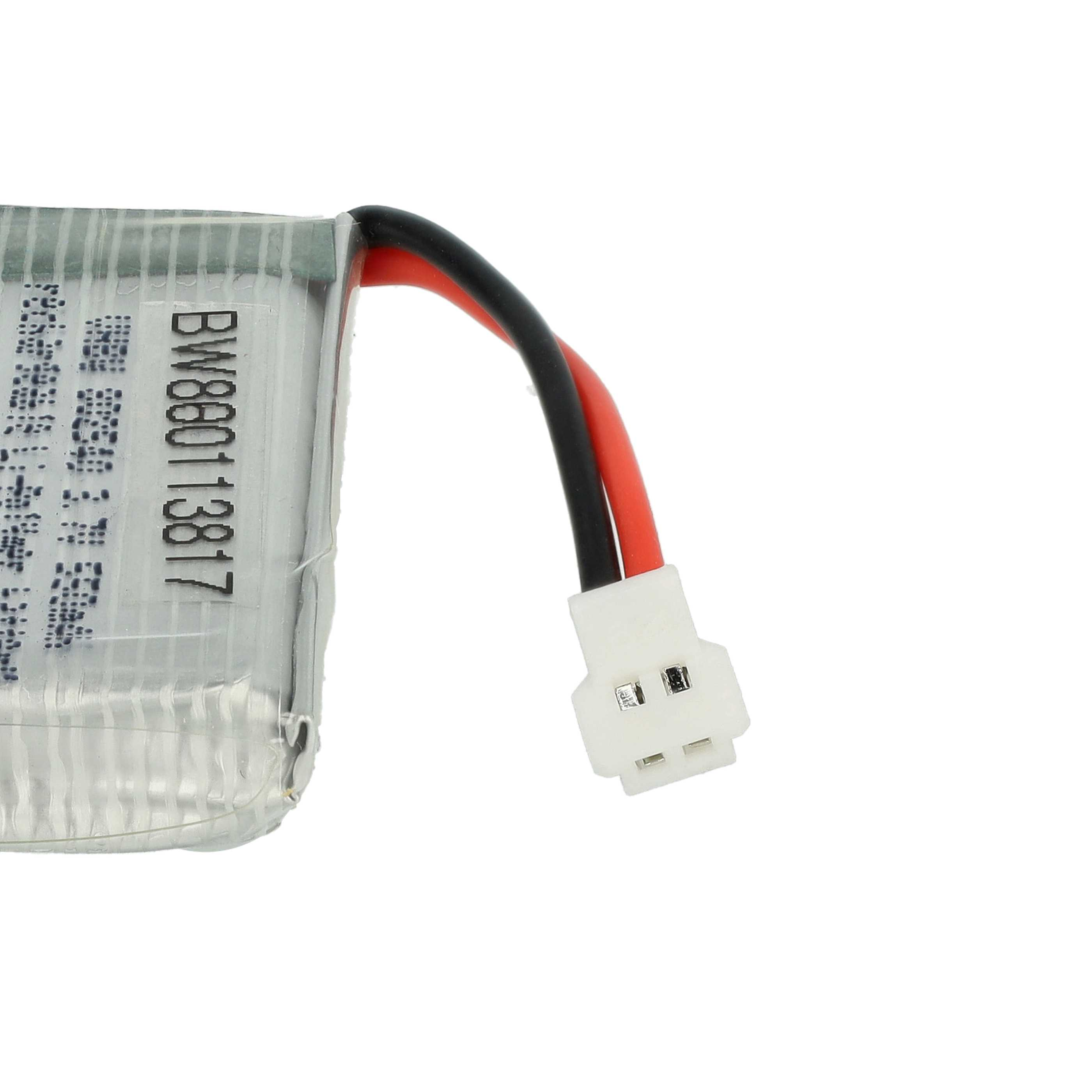 Ein Akku mit schwarzen und roten Drähten. Der Akku hat einen weißen Stecker, und das Etikett lautet 'BW880113817'.