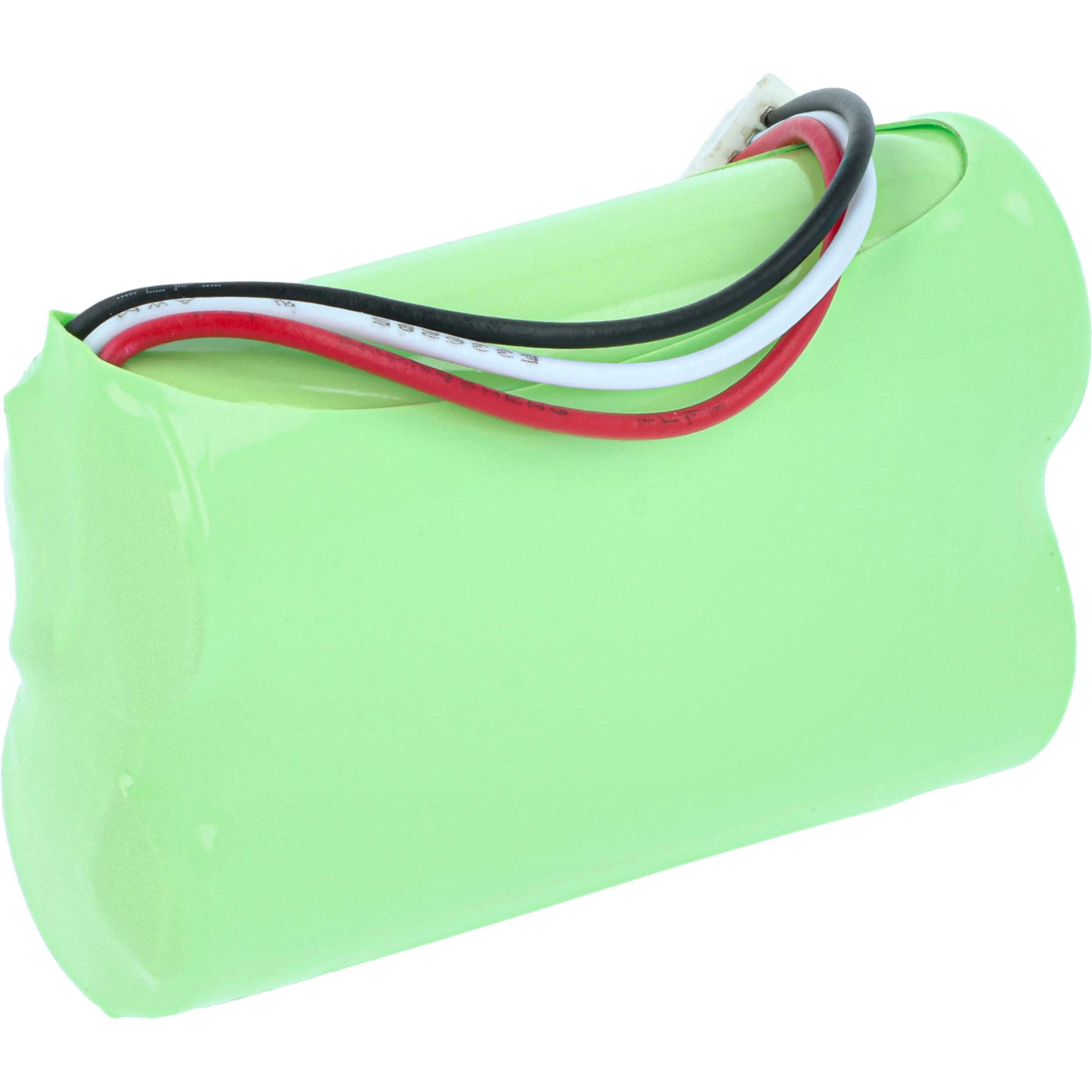 Eine grüne Batterie mit schwarzen, weißen und roten Drähten oben. Die Batterie ist zylindrisch und vor weißem Hintergrund.