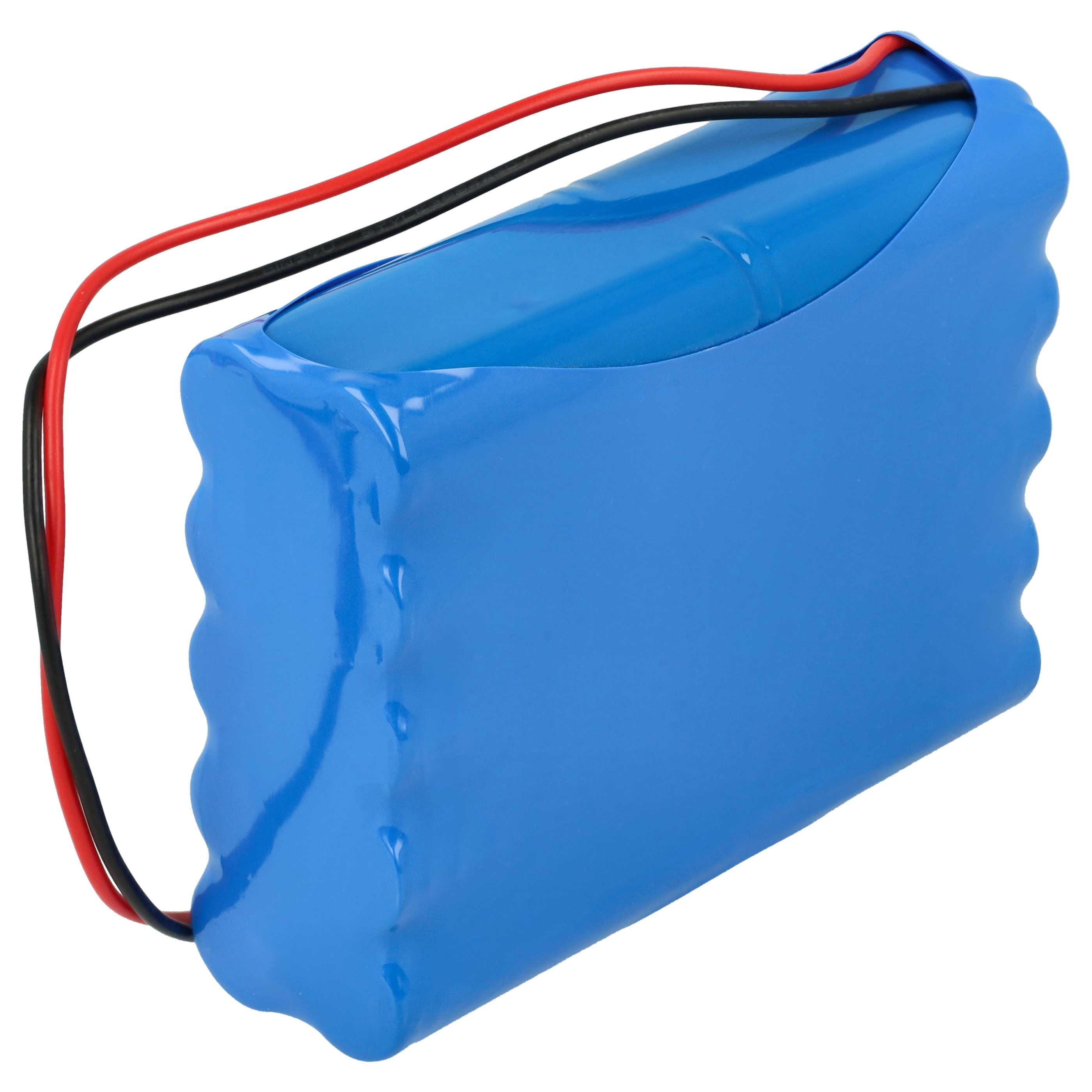 Eine blaue Batterie mit roten und schwarzen Drähten. Die Batterie ist zylindrisch mit geriffelter Oberfläche.