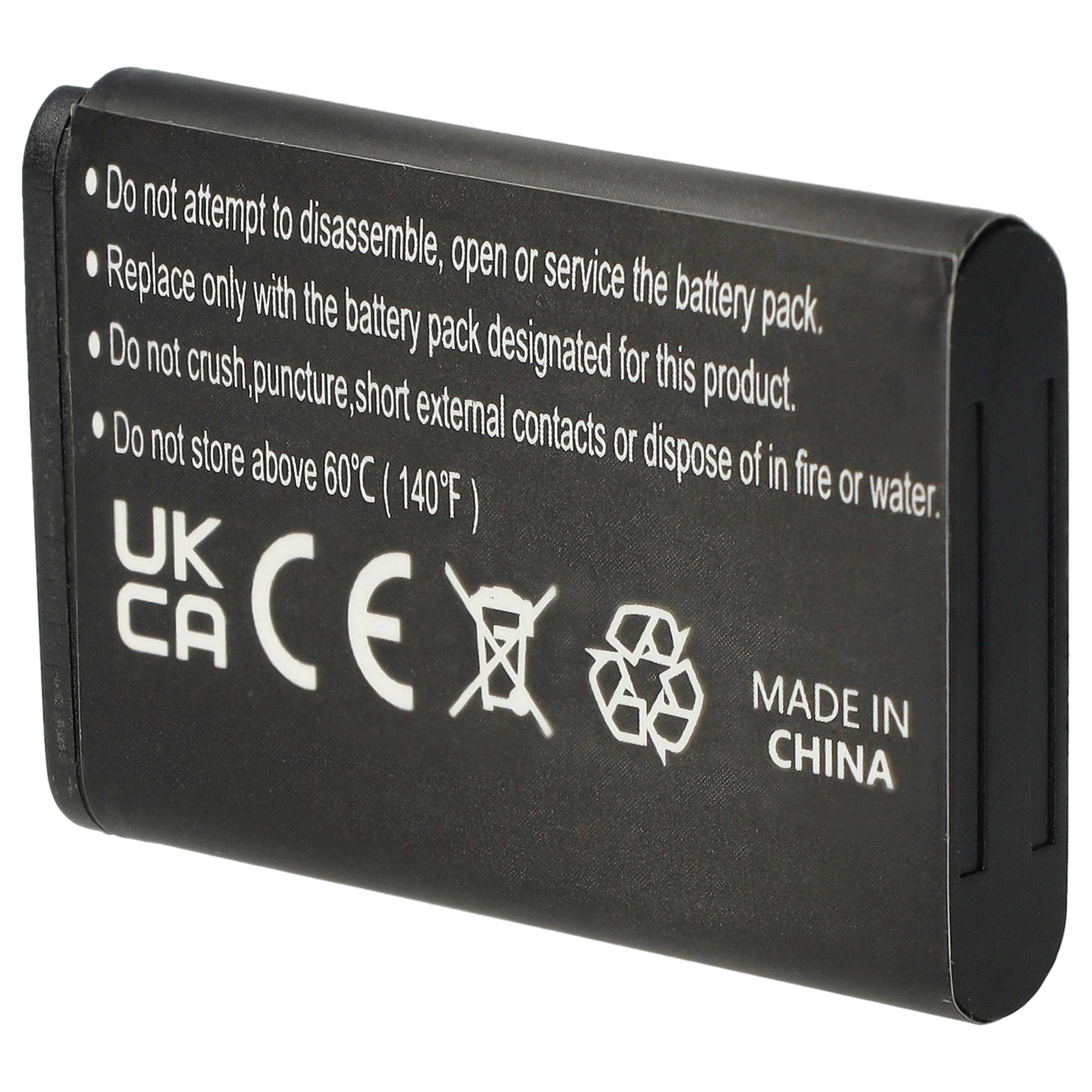 Ein schwarzer Akku mit weißem Text, Warnhinweisen und Symbolen. Der Text lautet unter anderem: 'Nicht zerlegen', 'Hergestellt in China' und ein Recyclingsymbol.