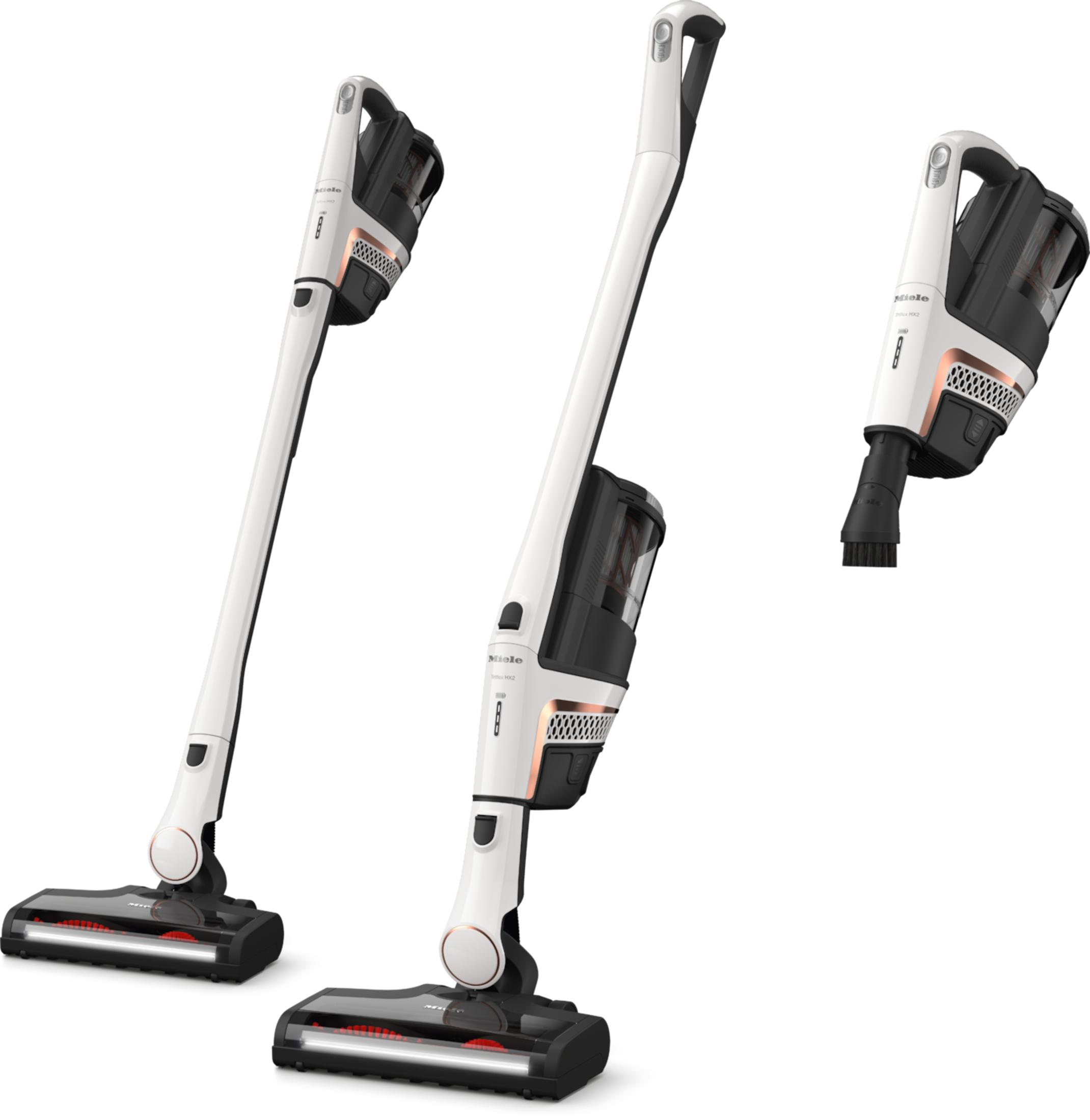 Drei kabellose Miele-Staubsauger. Weißes und schwarzes Design, verschiedene Winkel. Einer abgetrennt.