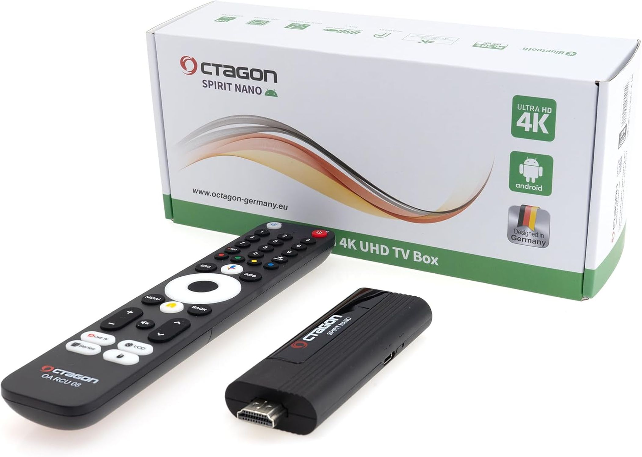 Eine weiße Box mit 'OCTAGON SPIRIT NANO'-Text, einer Fernbedienung und einem schwarzen HDMI-Stick. Auf der Box steht '4K UHD TV Box'.