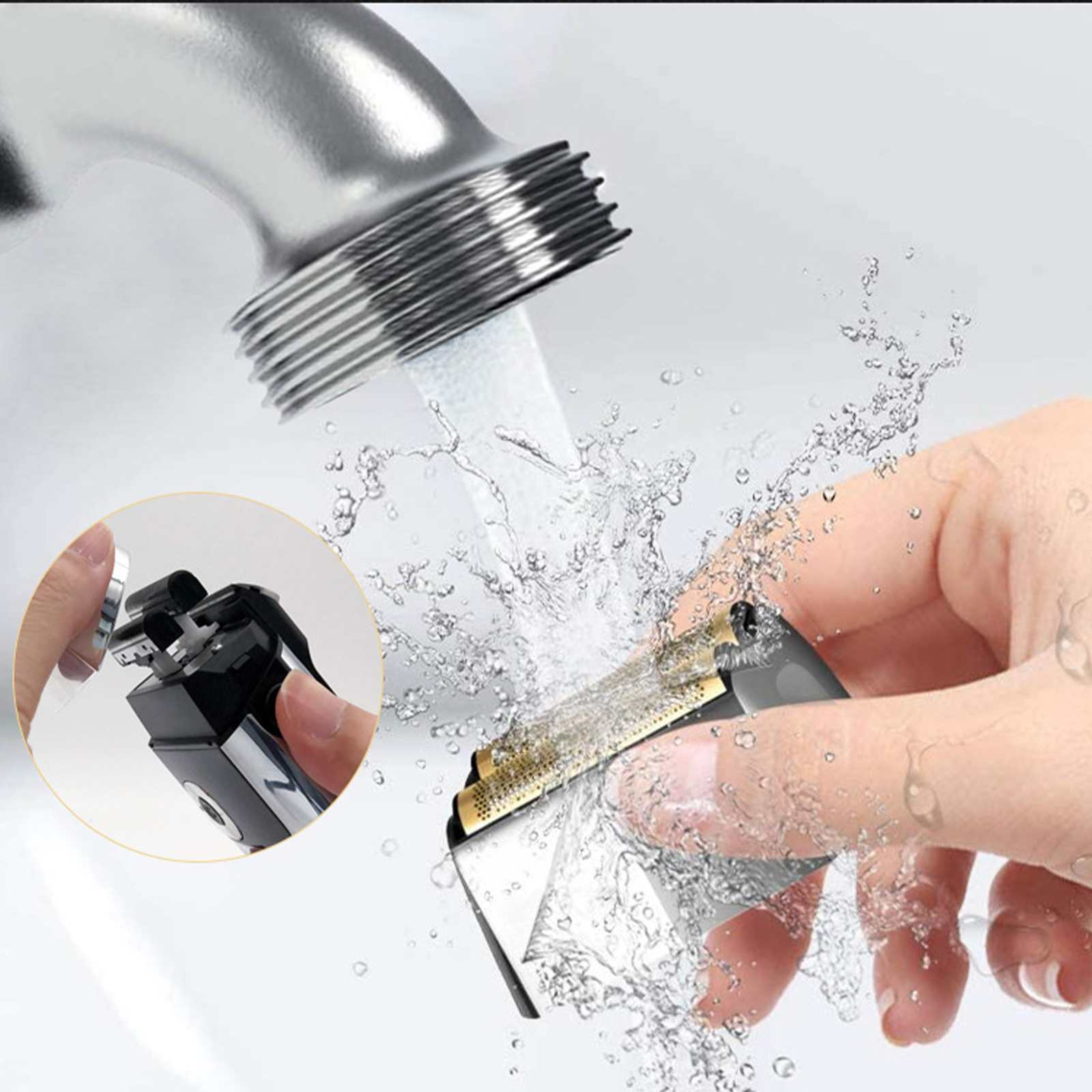 Eine Hand spült einen Rasiererkopf unter fließendem Wasser ab. Das Bild zeigt einen Wasserhahn, Wasser und eine Nahaufnahme der Reinigung.