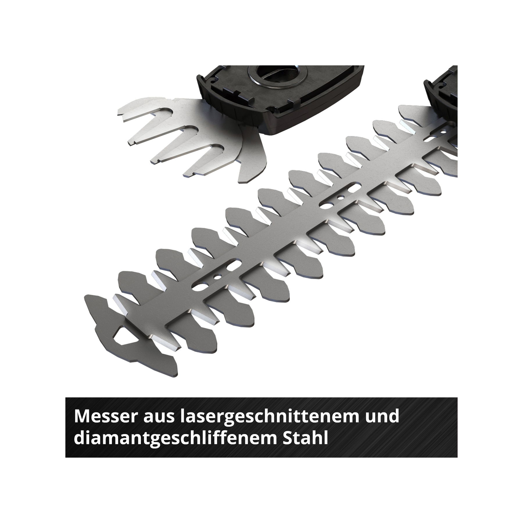 Zbliżenie ostrzy nożyc do żywopłotu ze stali ciętej laserowo, z czarnym elementem z tworzywa sztucznego i białym tłem.