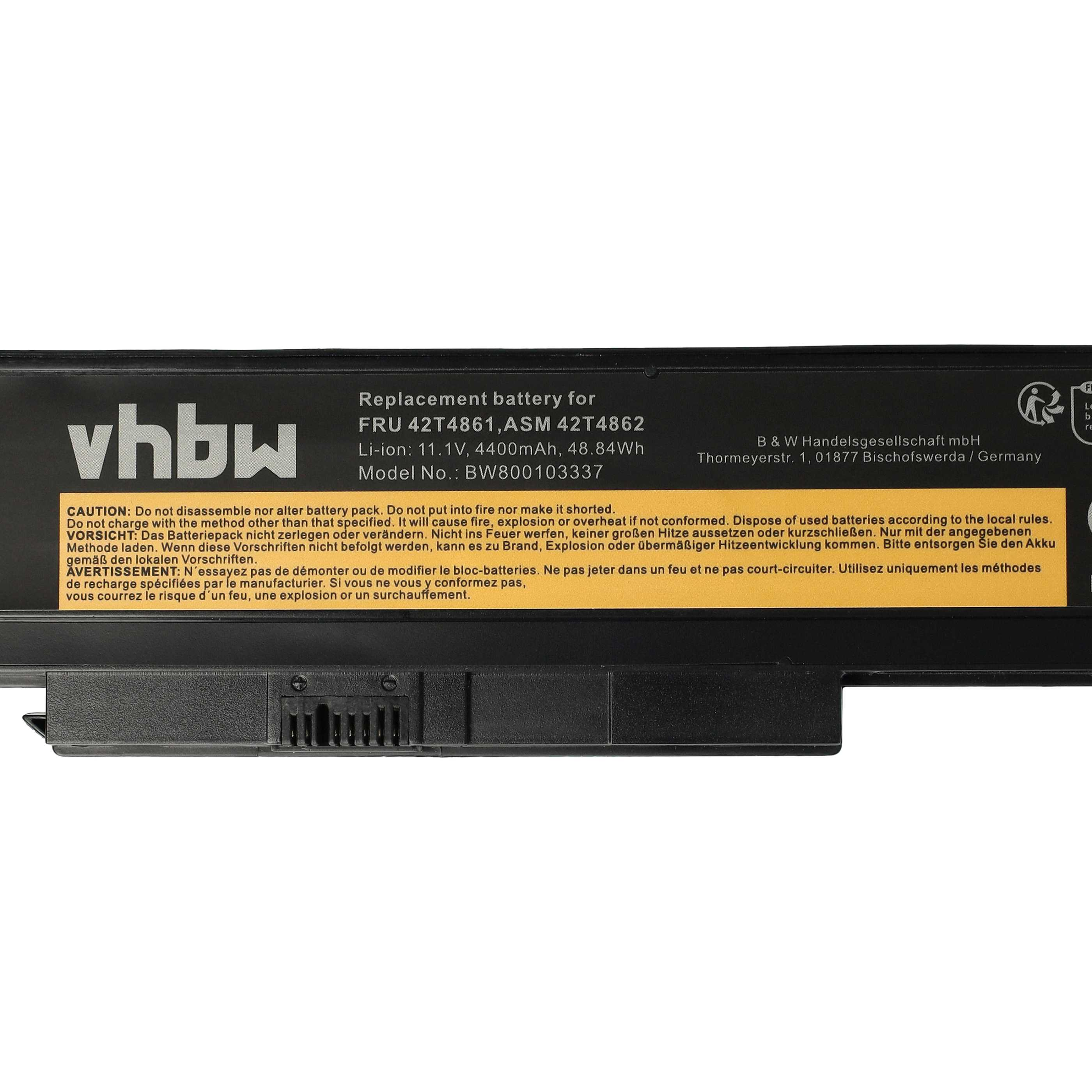 Una batteria nera per laptop con testo bianco. Il marchio è vhbw. Il testo include il modello e le avvertenze di sicurezza.